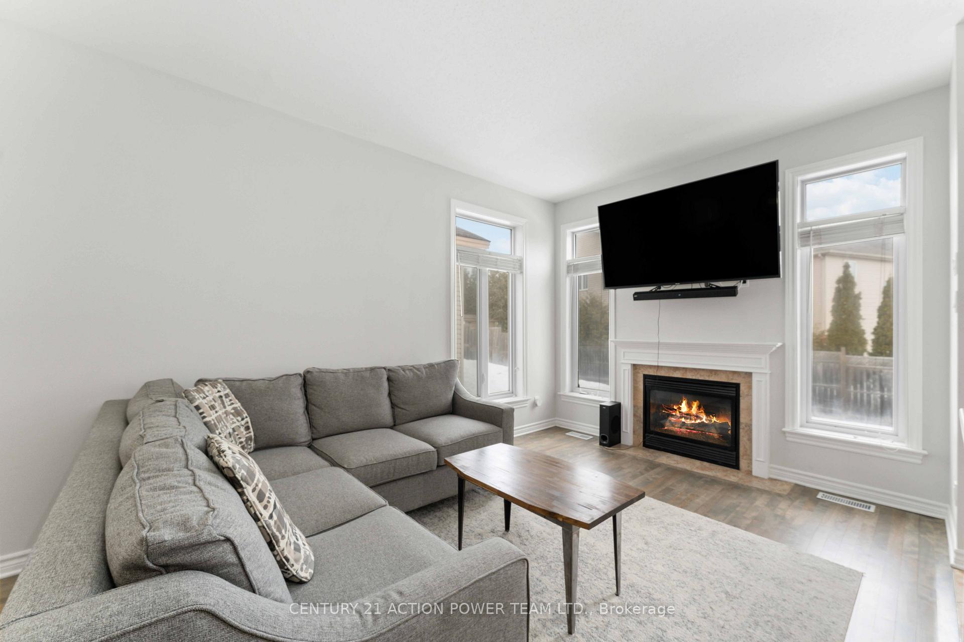 Photo 10 of 965 Gosnell Terrace, Ottawa, Fallingbrook/Gardenway South — HOMEH