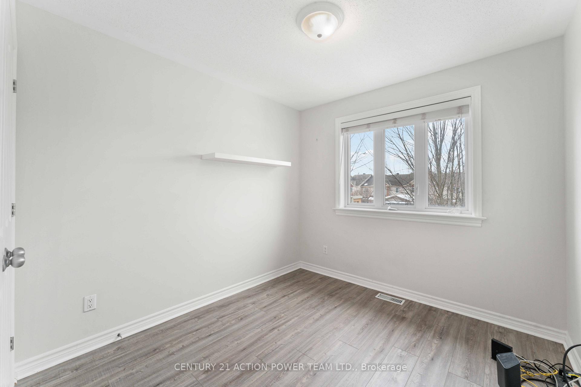 Photo 21 of 965 Gosnell Terrace, Ottawa, Fallingbrook/Gardenway South — HOMEH