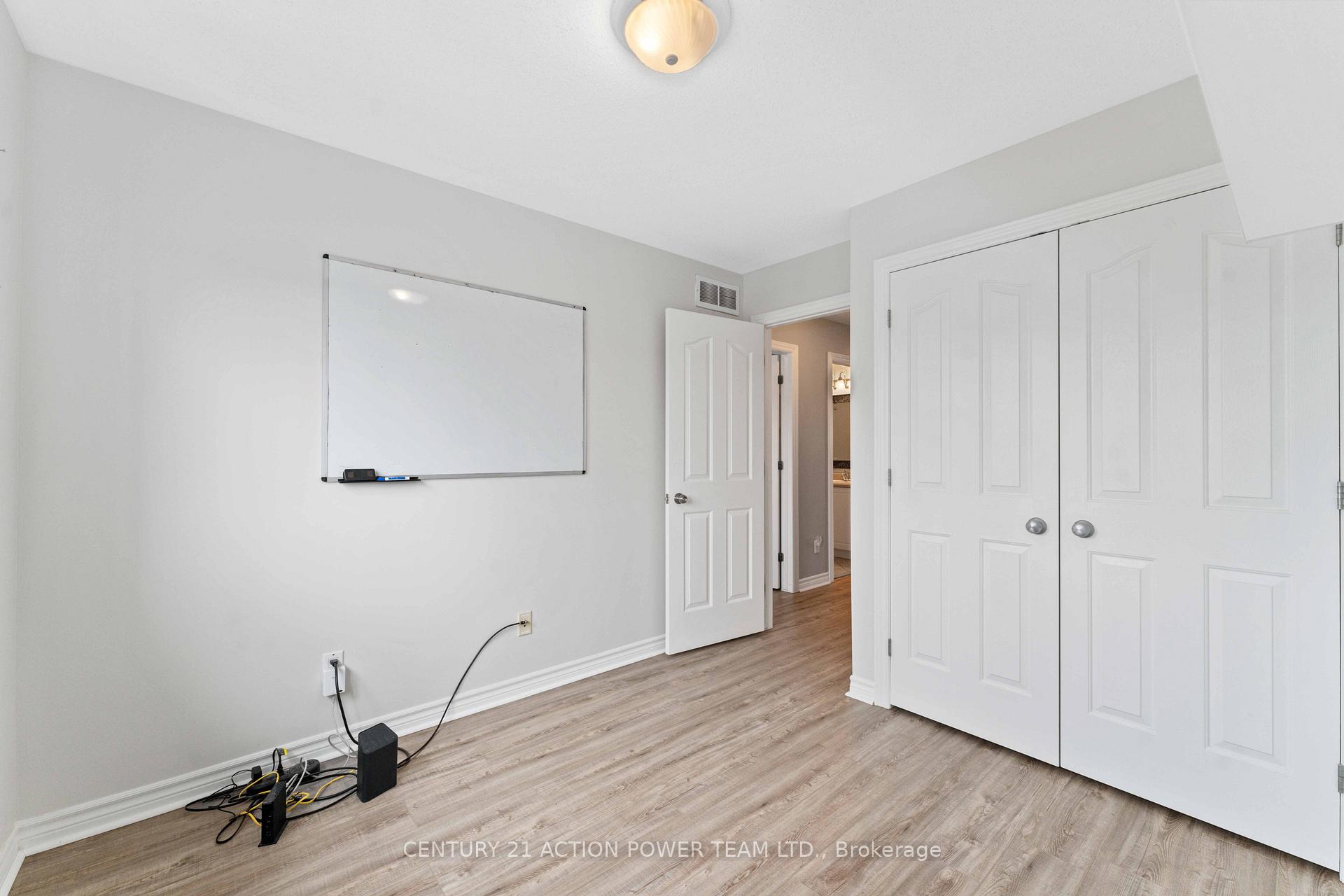 Photo 23 of 965 Gosnell Terrace, Ottawa, Fallingbrook/Gardenway South — HOMEH