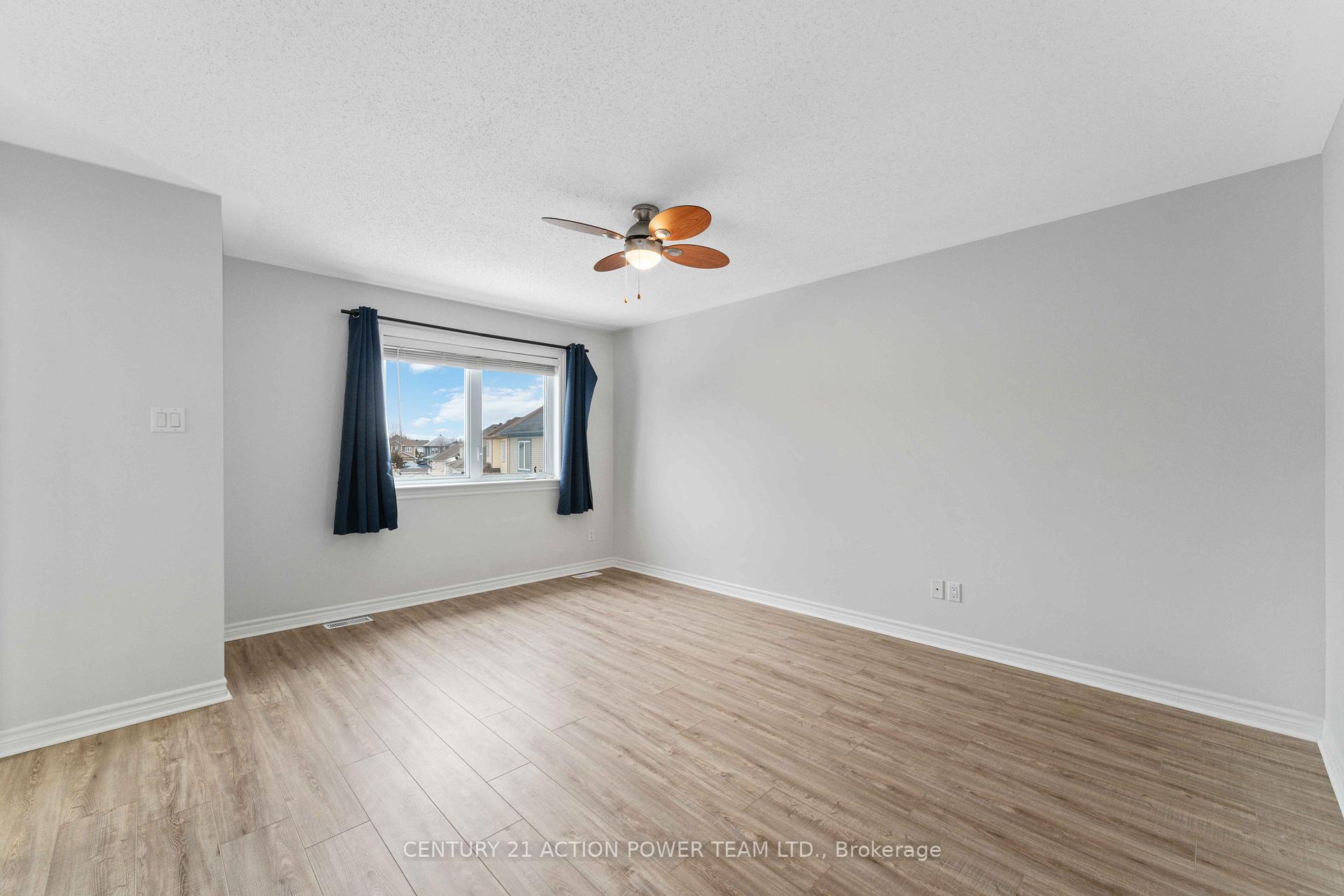 Photo 24 of 965 Gosnell Terrace, Ottawa, Fallingbrook/Gardenway South — HOMEH