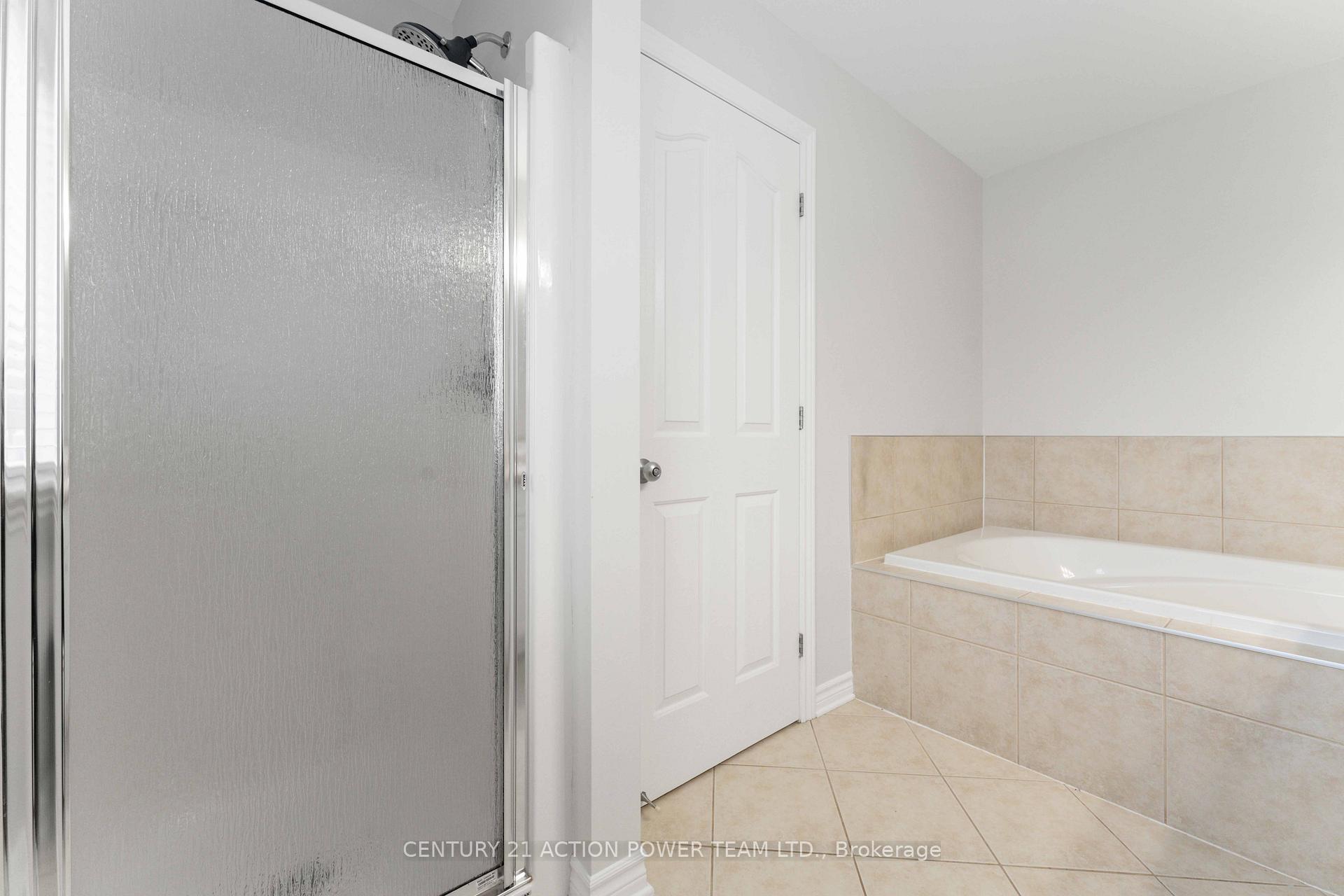 Photo 29 of 965 Gosnell Terrace, Ottawa, Fallingbrook/Gardenway South — HOMEH