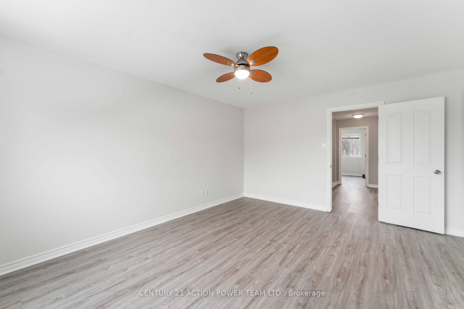 Photo 30 of 965 Gosnell Terrace, Ottawa, Fallingbrook/Gardenway South — HOMEH