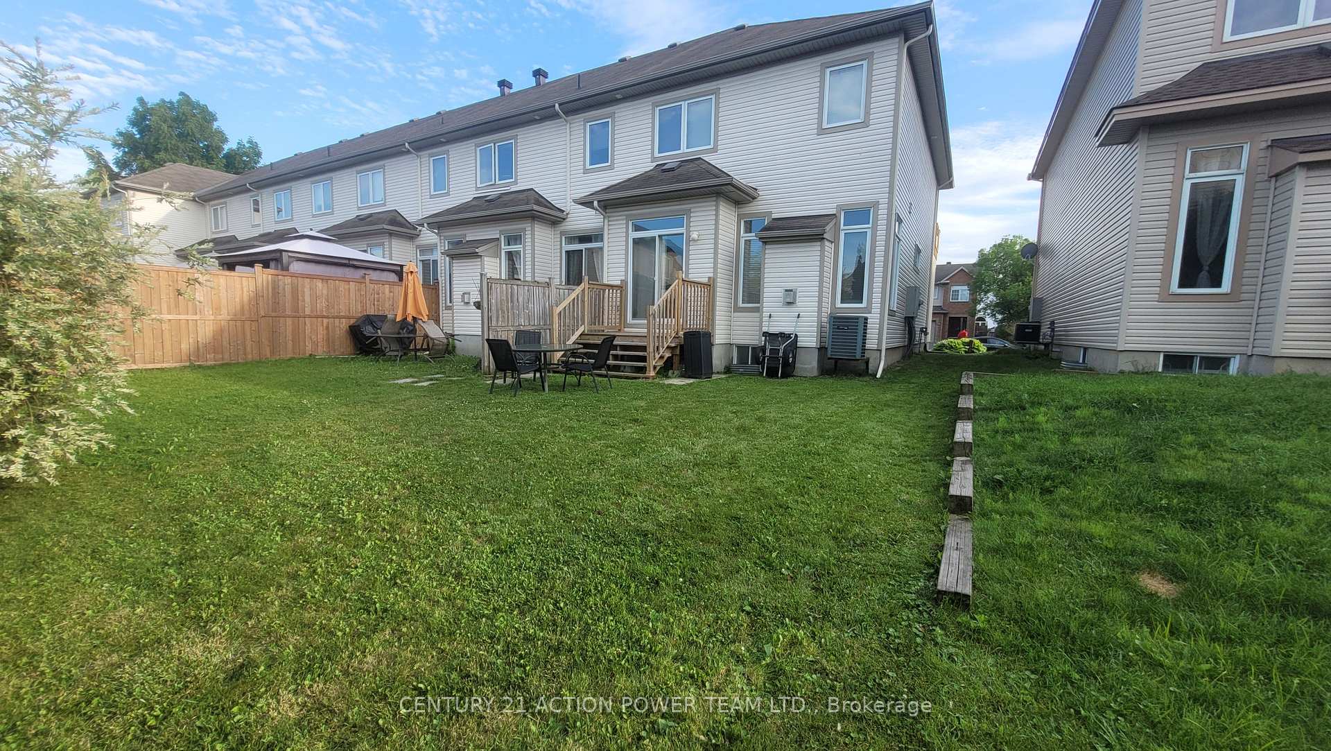 Photo 42 of 965 Gosnell Terrace, Ottawa, Fallingbrook/Gardenway South — HOMEH
