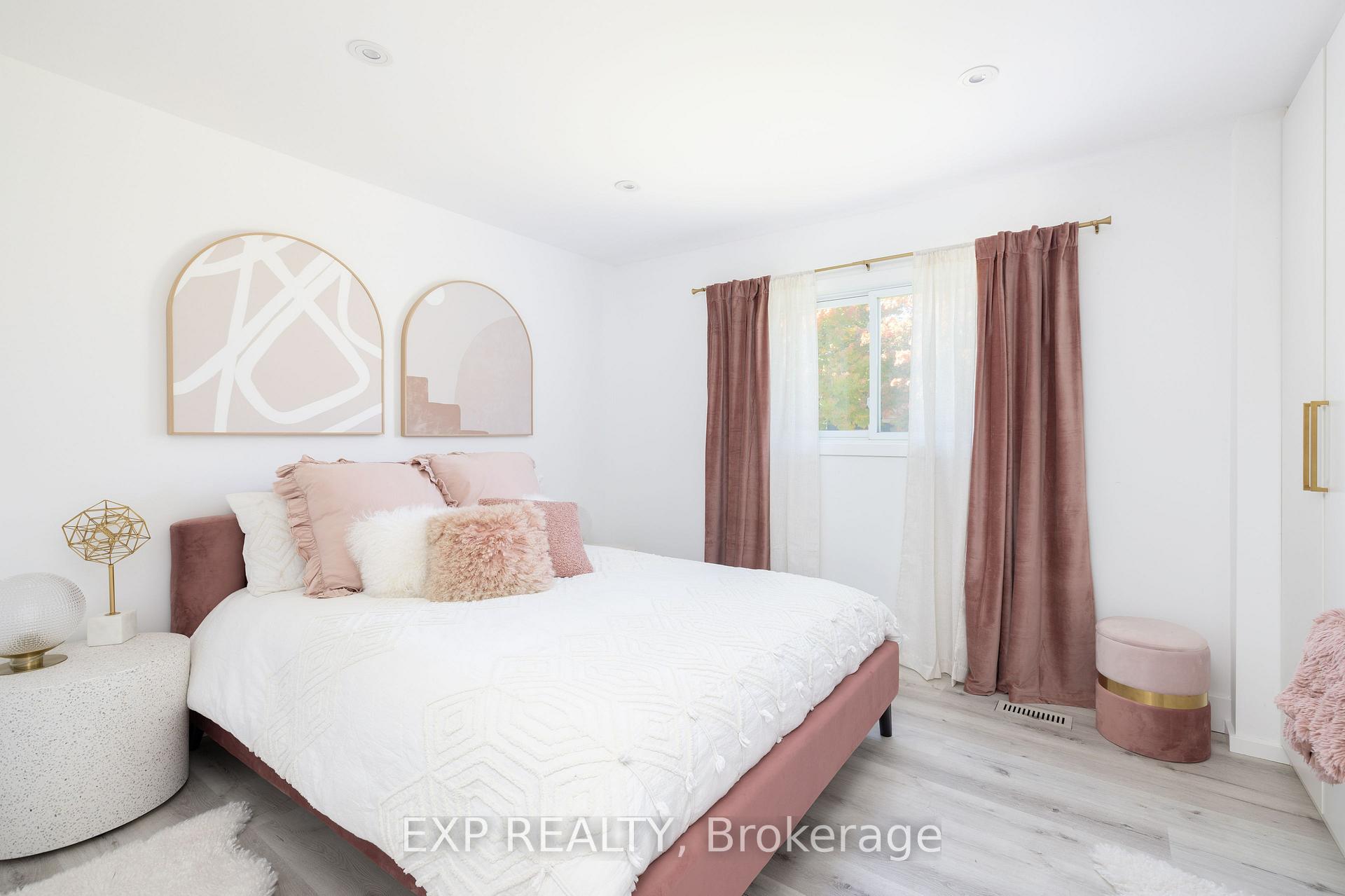 Photo 16 of 363 Macisaac Drive, Orillia — HOMEH