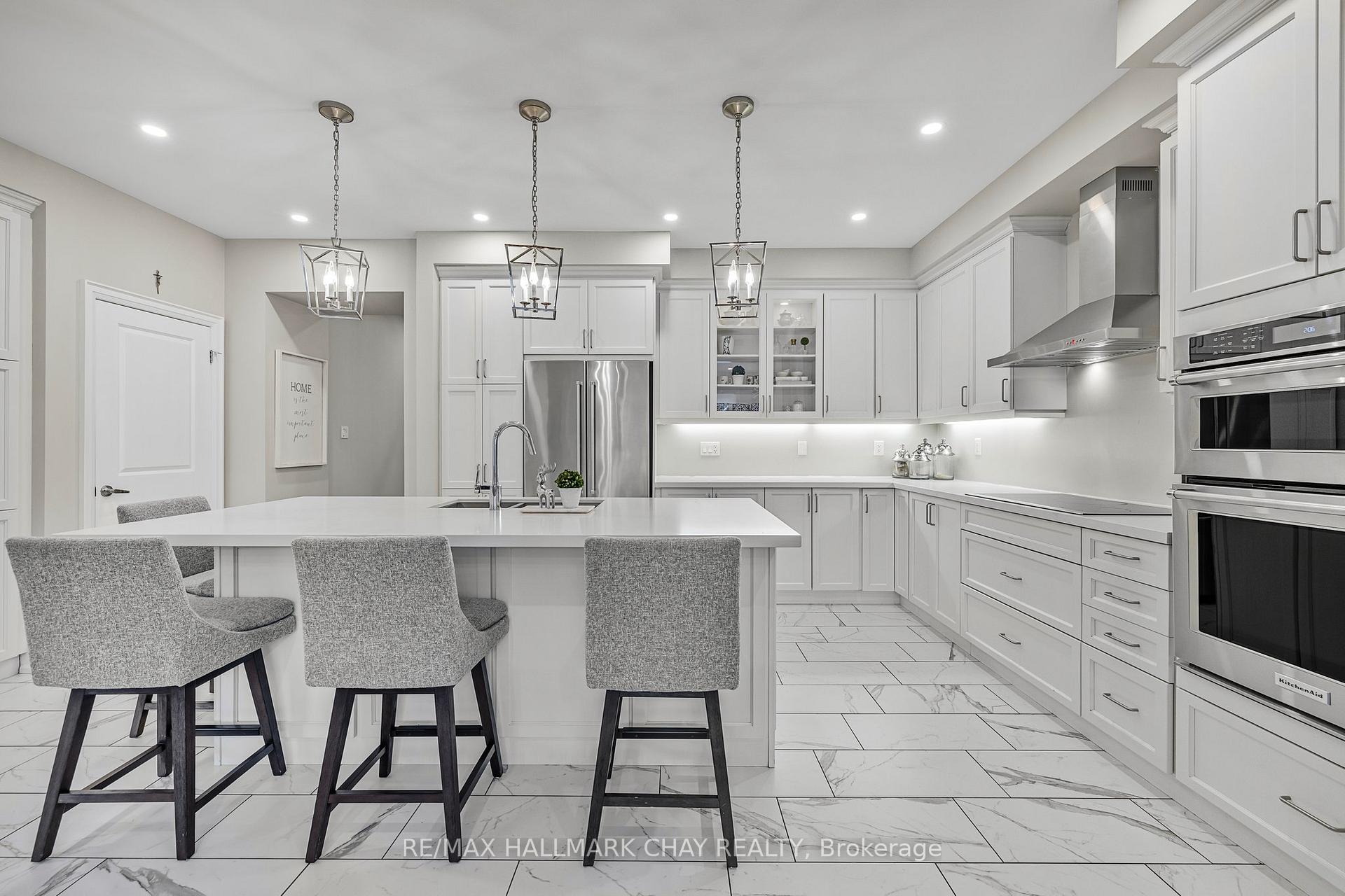 Photo 10 of 108 Donnan Drive, New Tecumseth, Tottenham — HOMEH
