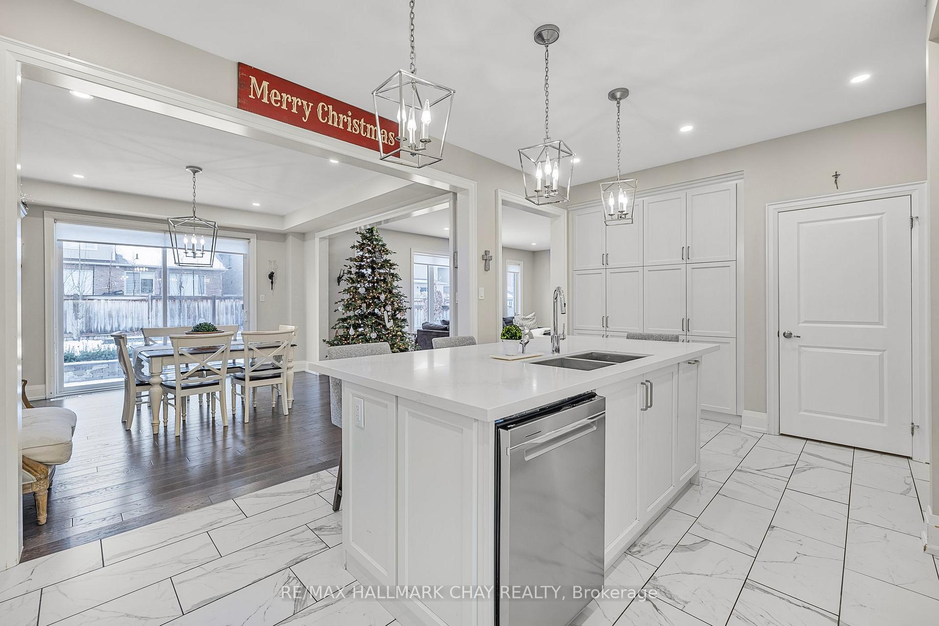 Photo 13 of 108 Donnan Drive, New Tecumseth, Tottenham — HOMEH