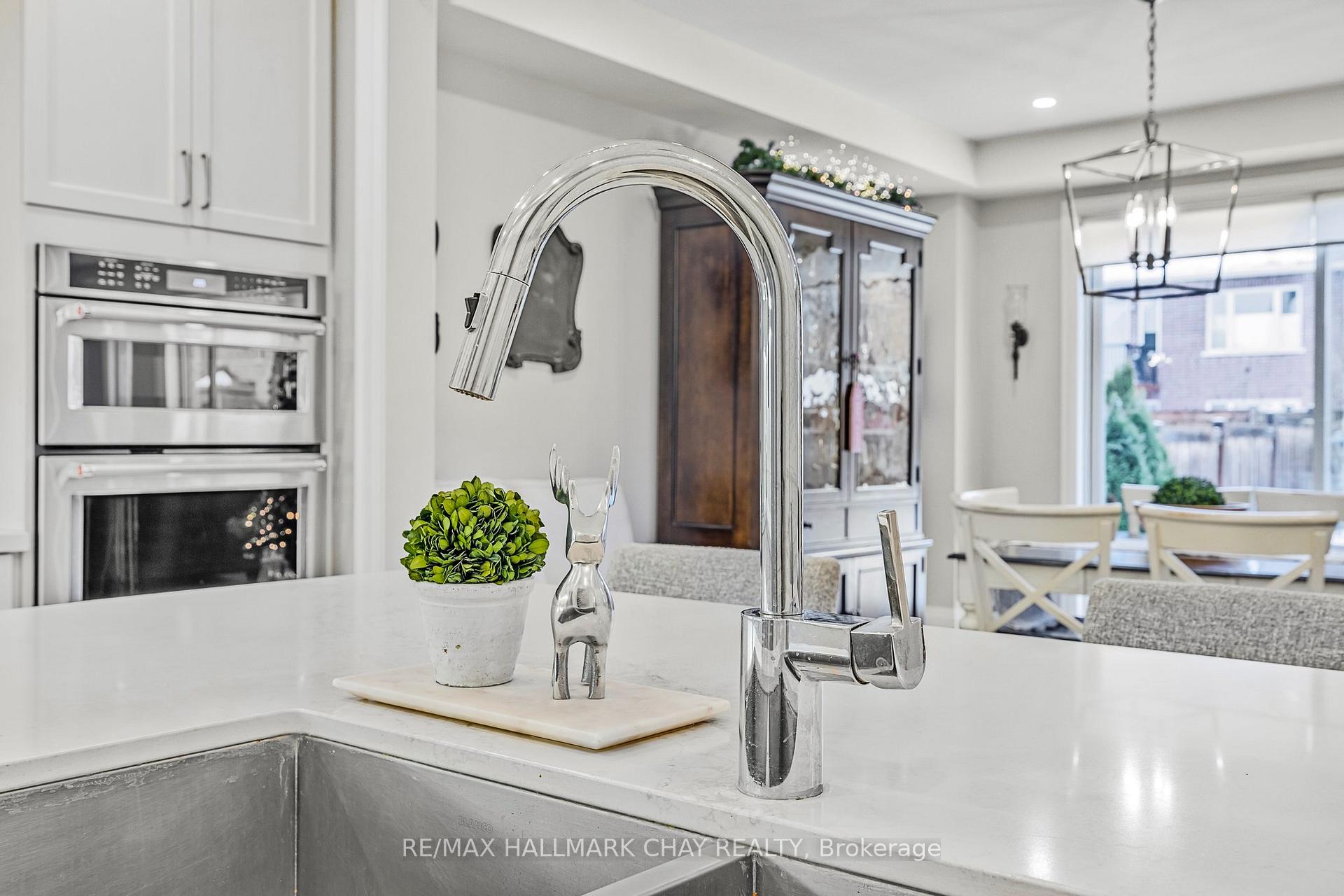 Photo 14 of 108 Donnan Drive, New Tecumseth, Tottenham — HOMEH