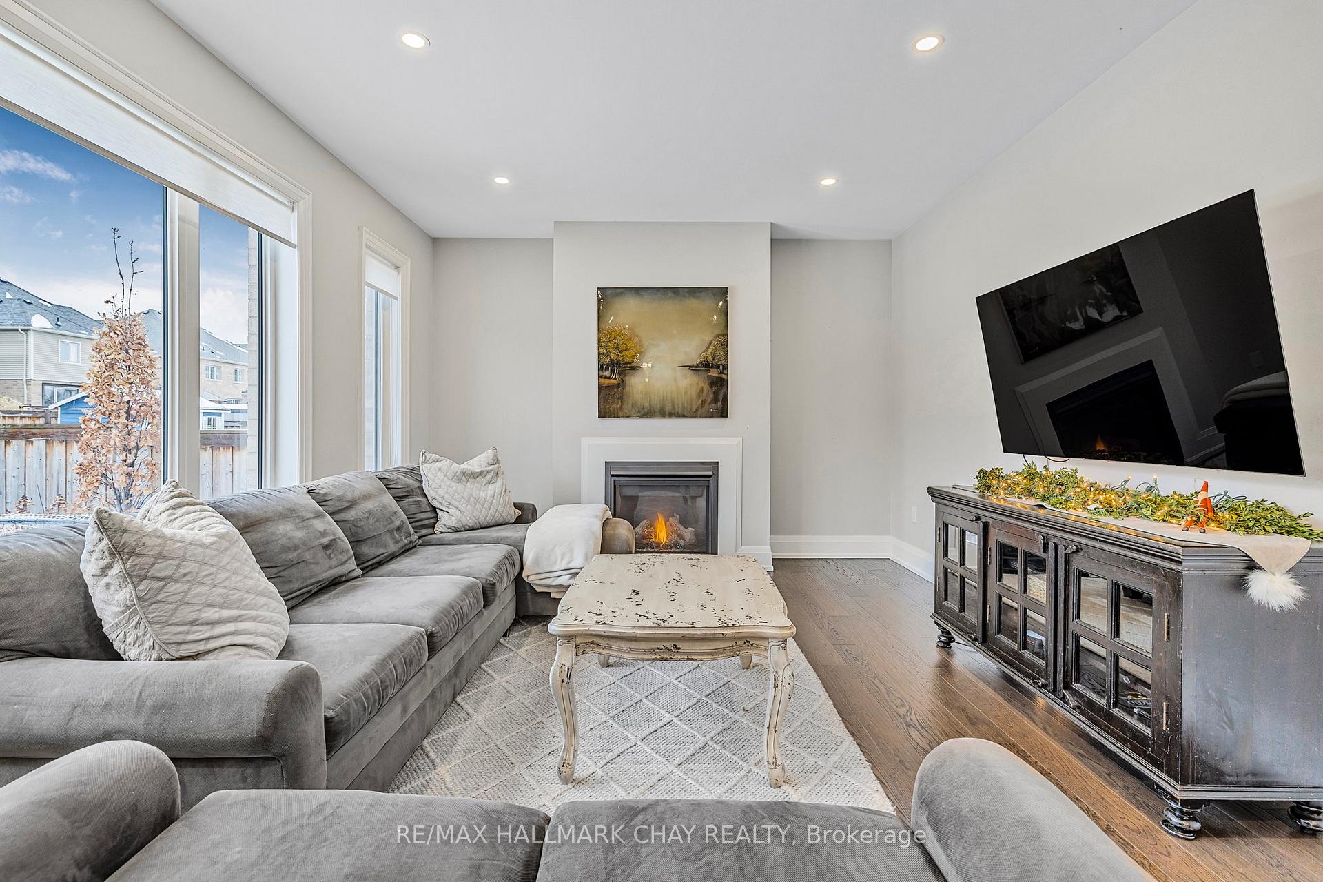 Photo 19 of 108 Donnan Drive, New Tecumseth, Tottenham — HOMEH
