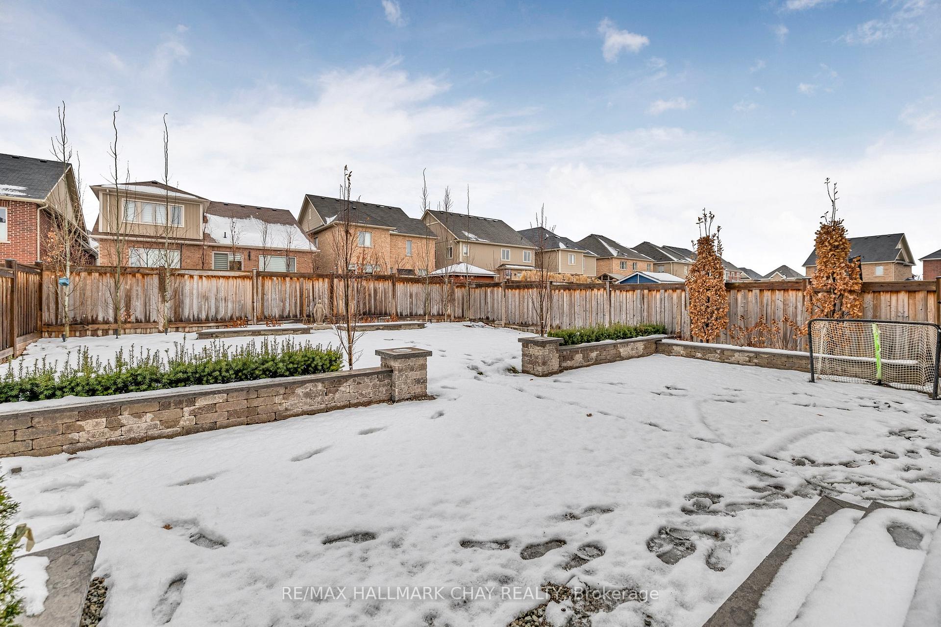 Photo 34 of 108 Donnan Drive, New Tecumseth, Tottenham — HOMEH