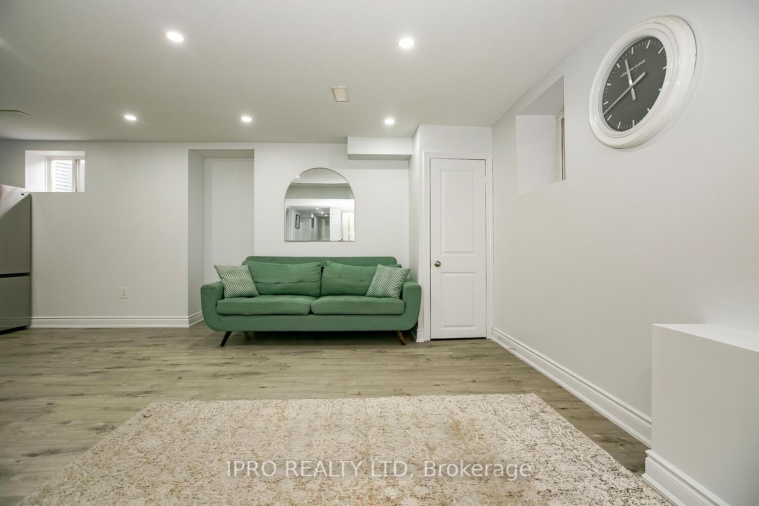 Photo 39 of 612 Kennedy Circle W, Milton, Cobban — HOMEH