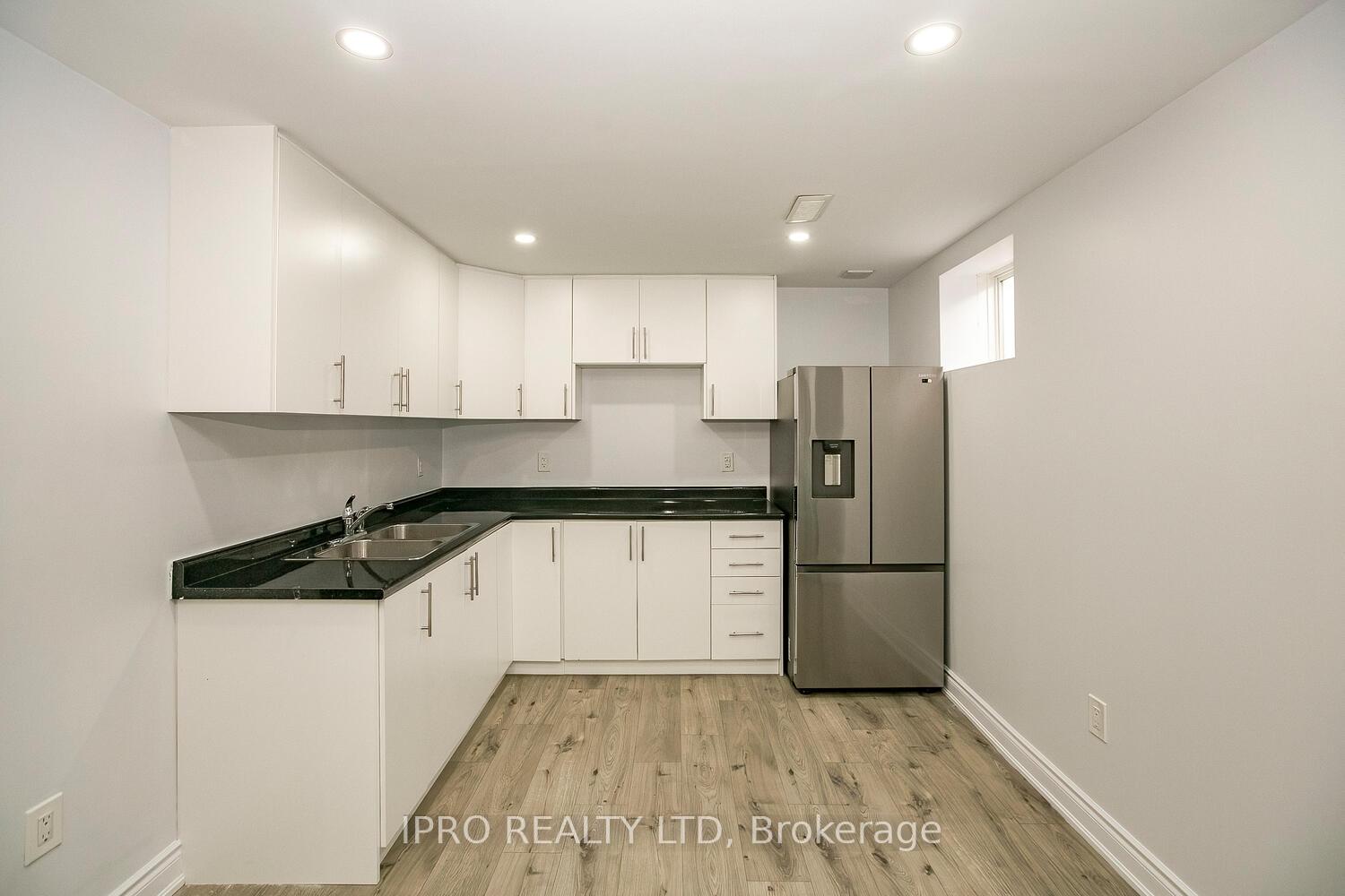 Photo 42 of 612 Kennedy Circle W, Milton, Cobban — HOMEH