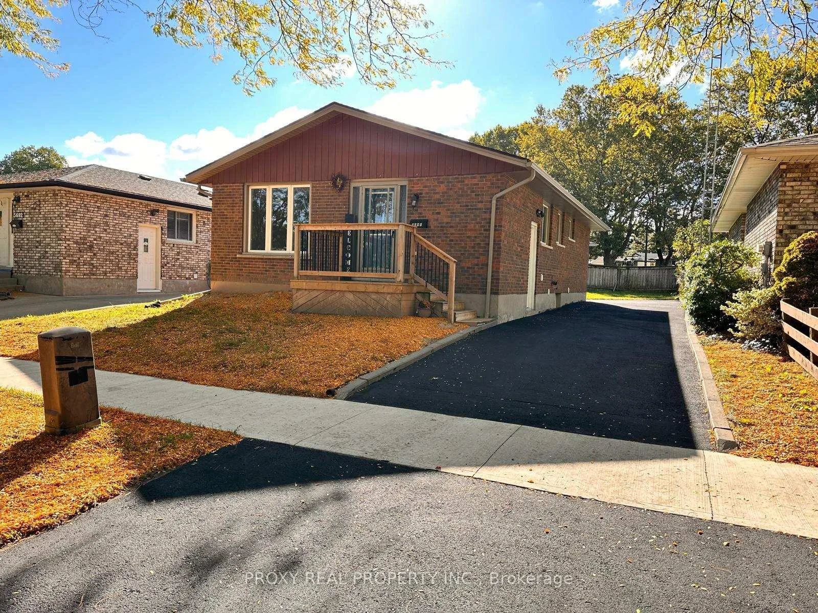Front of 5698 Heritage Drive
