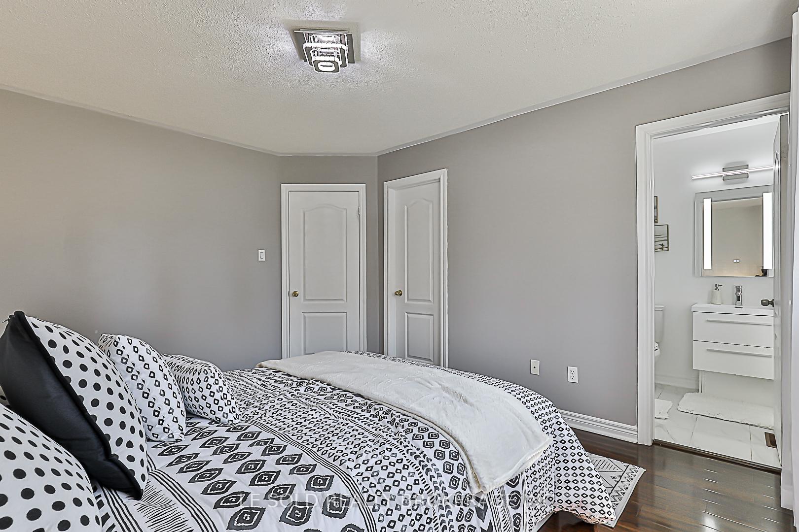 Photo 23 of 123 Flagstone Way, Newmarket, Woodland Hill — HOMEH