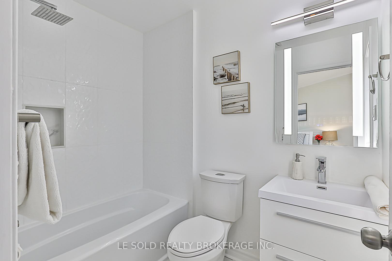 Photo 24 of 123 Flagstone Way, Newmarket, Woodland Hill — HOMEH