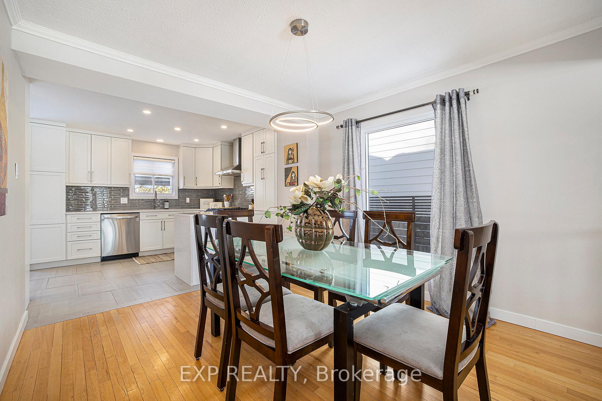 Photo 7 of 1674 Meadowview Crescent, Ottawa, Convent Glen South — HOMEH