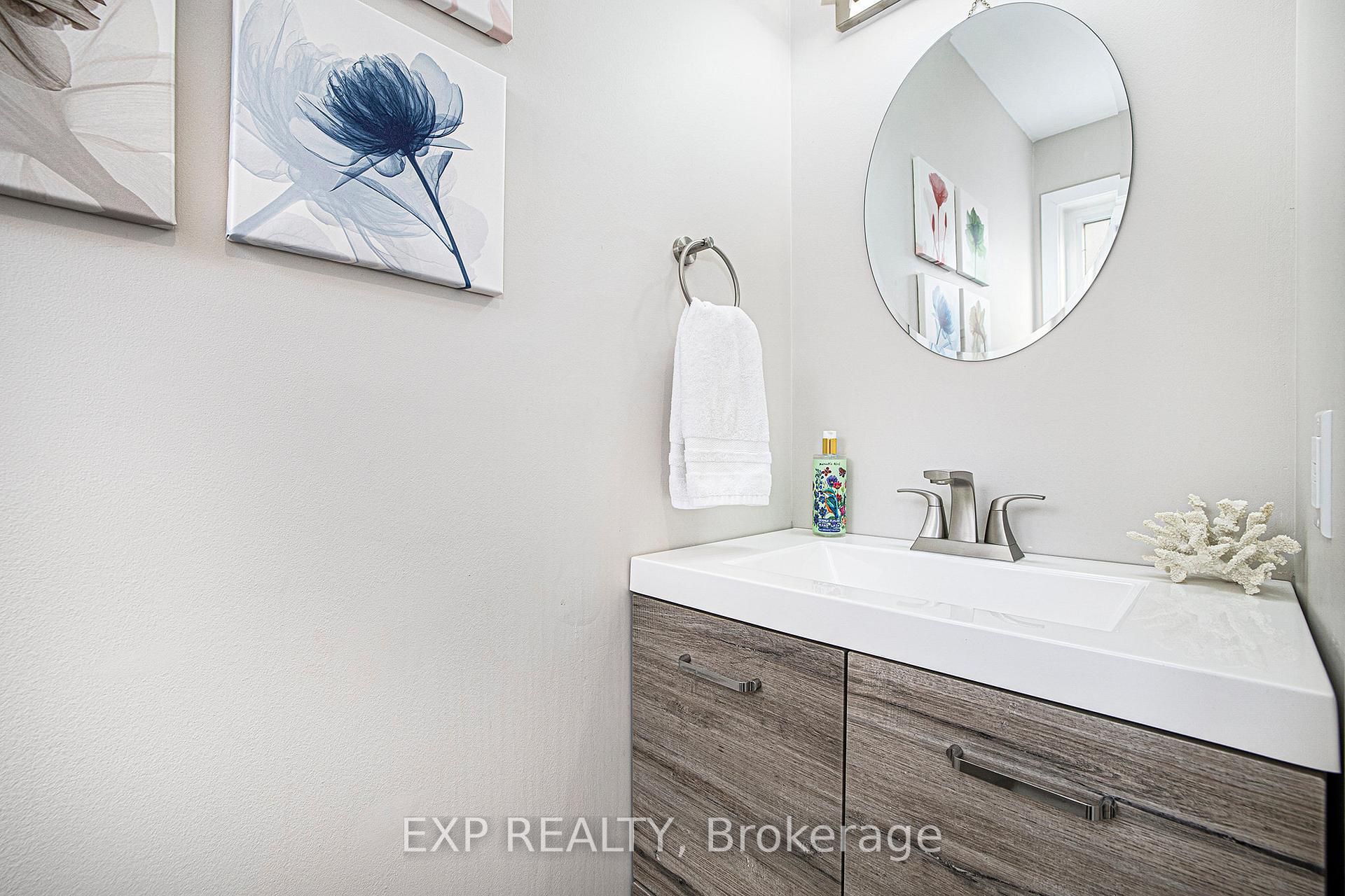 Photo 18 of 1674 Meadowview Crescent, Ottawa, Convent Glen South — HOMEH