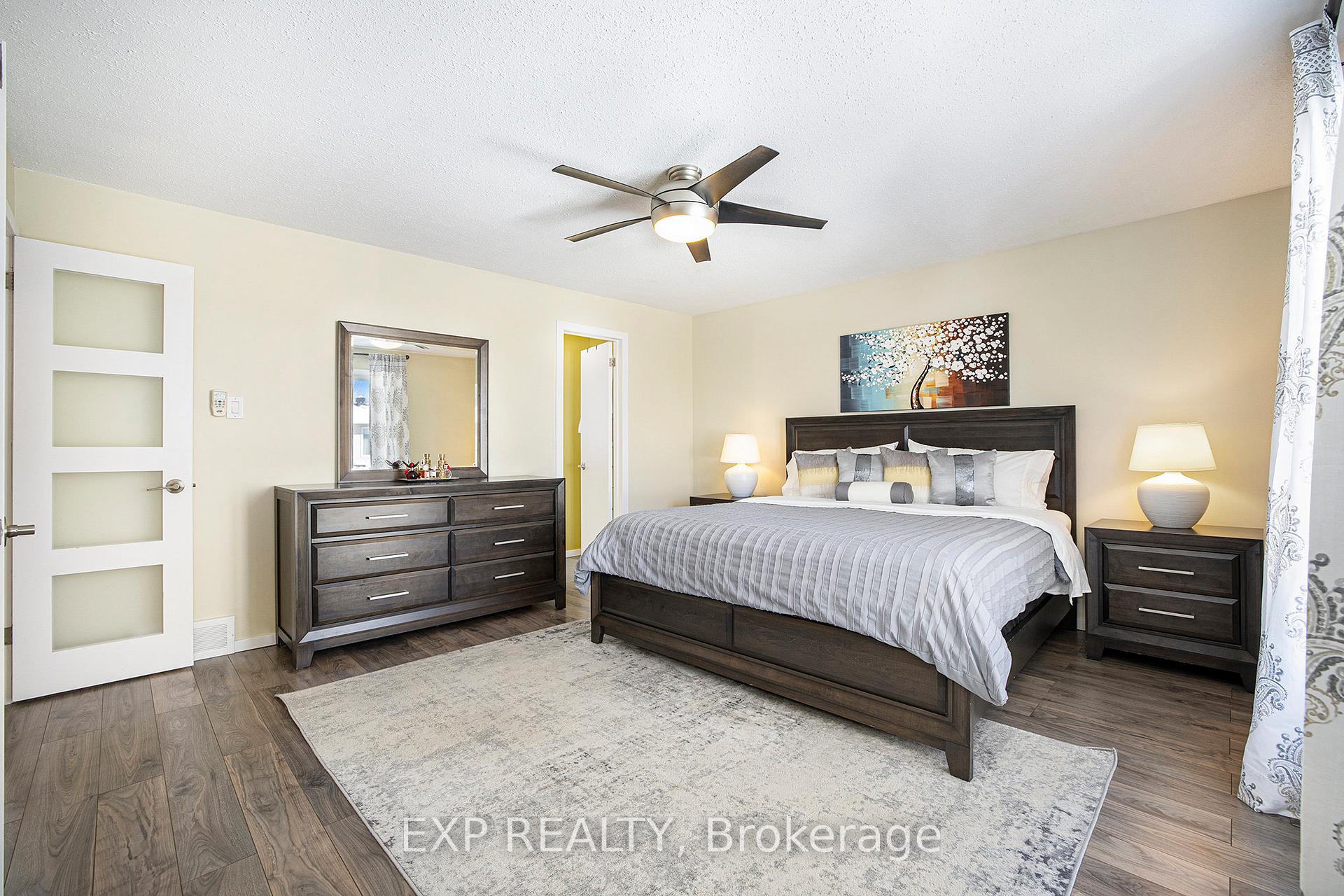 Photo 20 of 1674 Meadowview Crescent, Ottawa, Convent Glen South — HOMEH