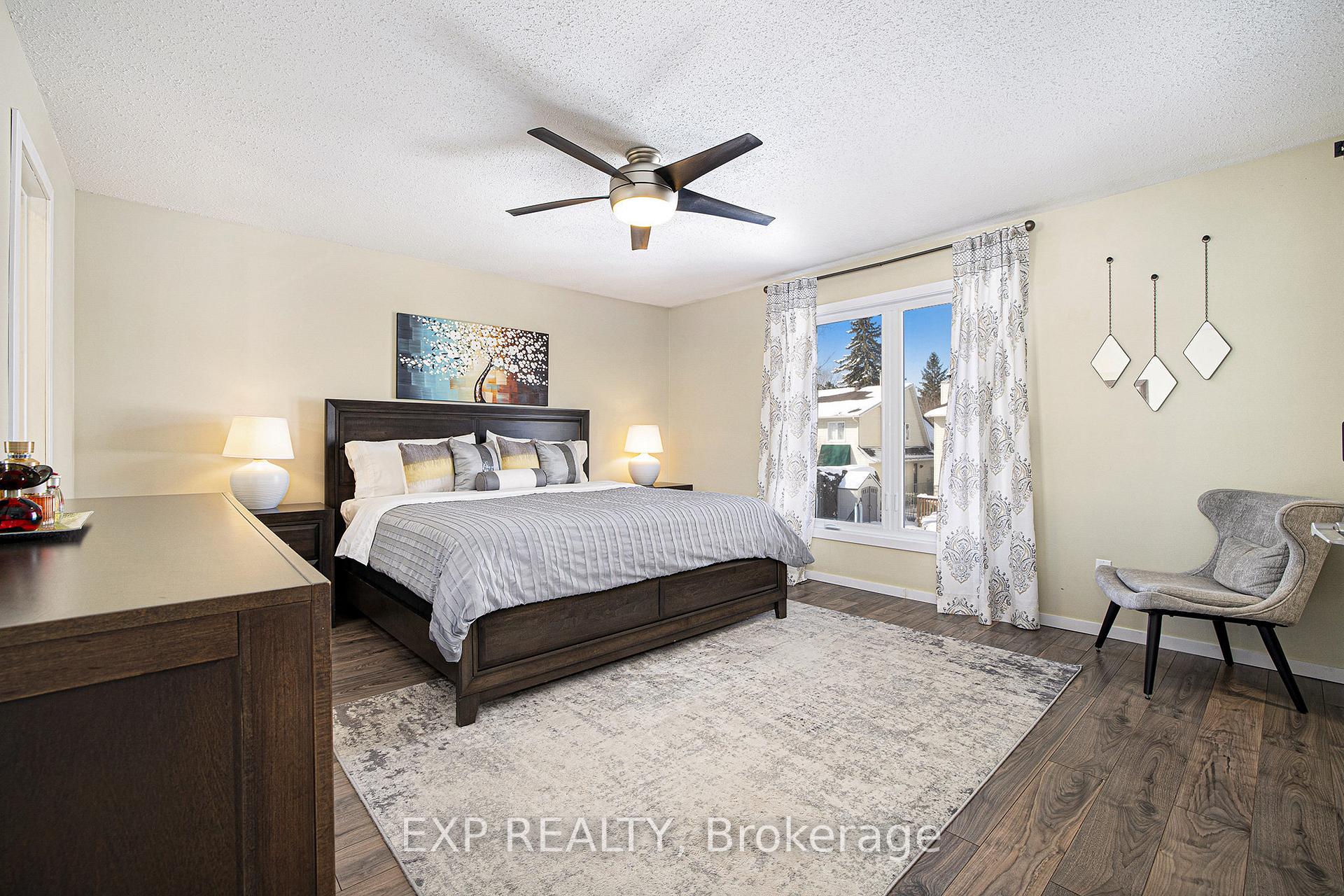 Photo 21 of 1674 Meadowview Crescent, Ottawa, Convent Glen South — HOMEH