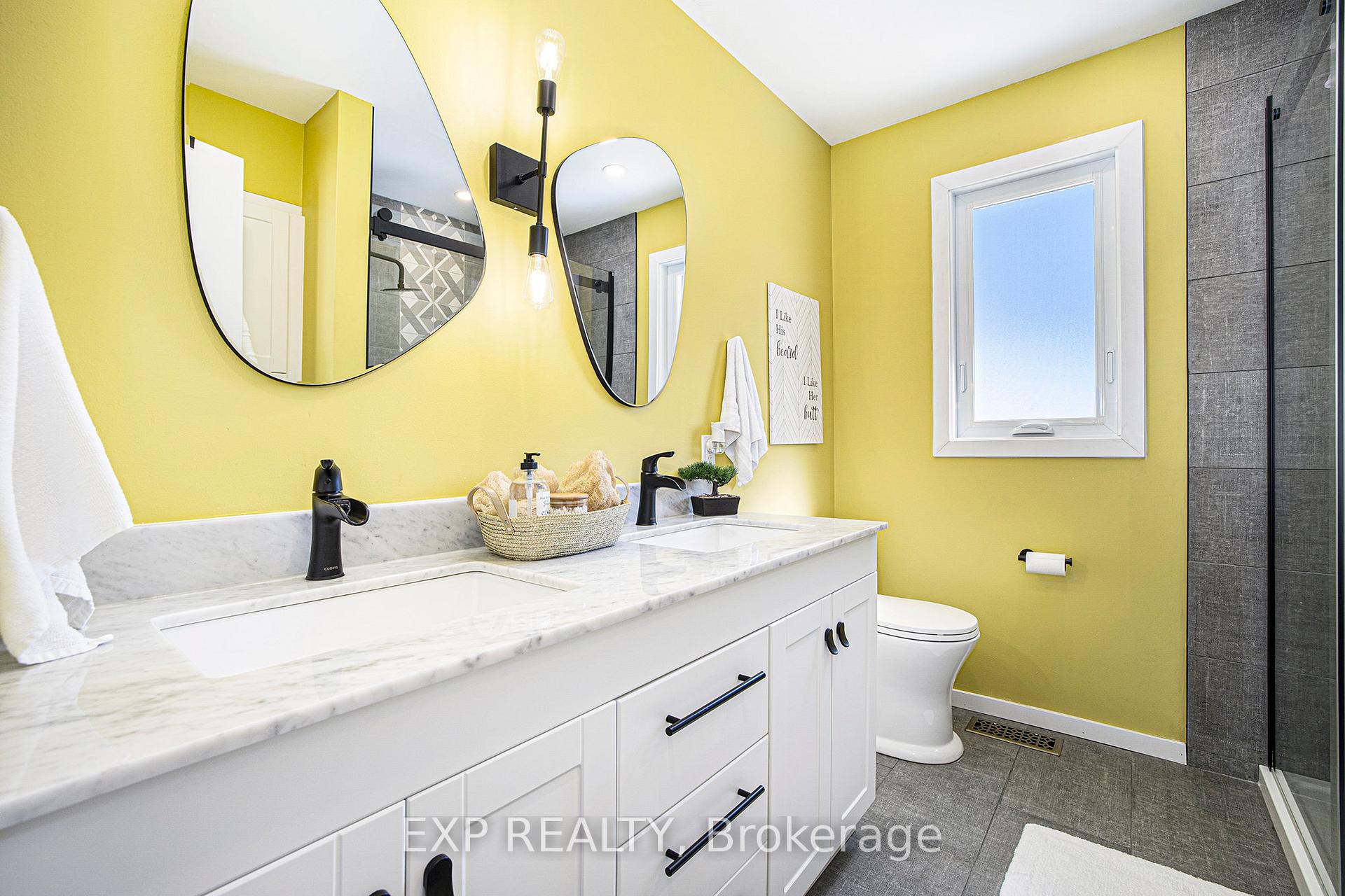 Photo 23 of 1674 Meadowview Crescent, Ottawa, Convent Glen South — HOMEH