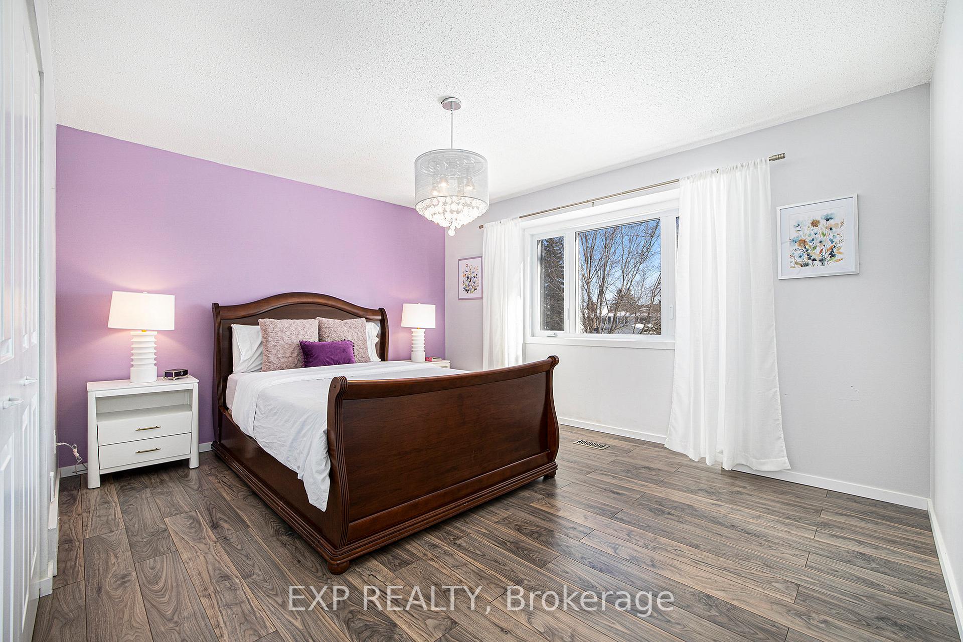 Photo 24 of 1674 Meadowview Crescent, Ottawa, Convent Glen South — HOMEH