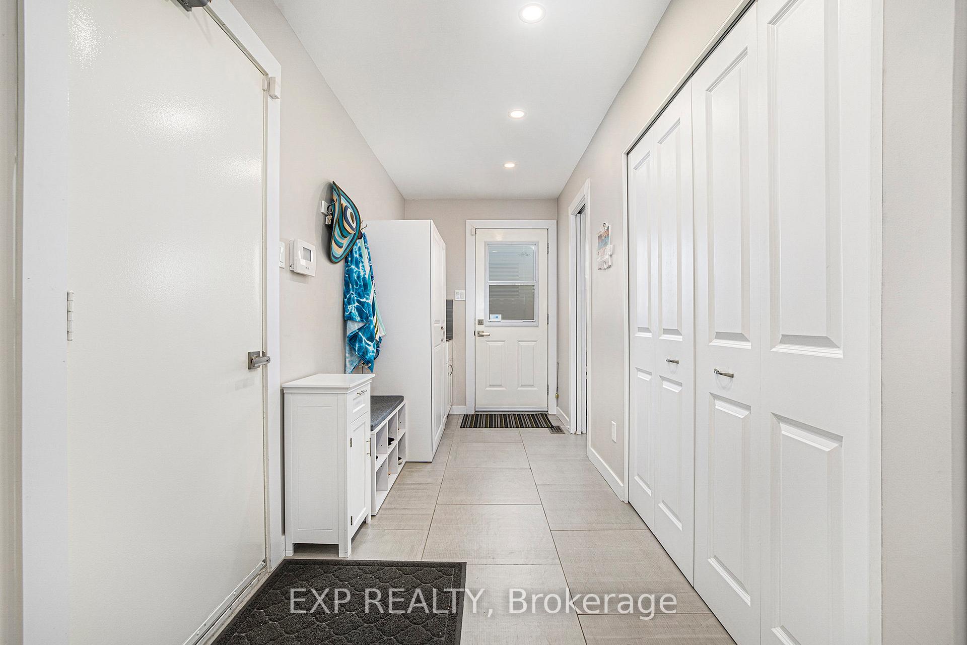 Photo 26 of 1674 Meadowview Crescent, Ottawa, Convent Glen South — HOMEH