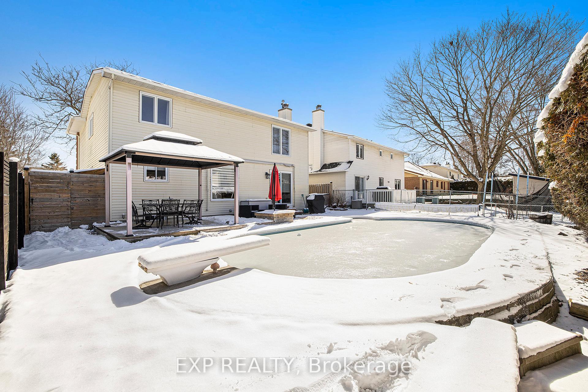 Photo 34 of 1674 Meadowview Crescent, Ottawa, Convent Glen South — HOMEH
