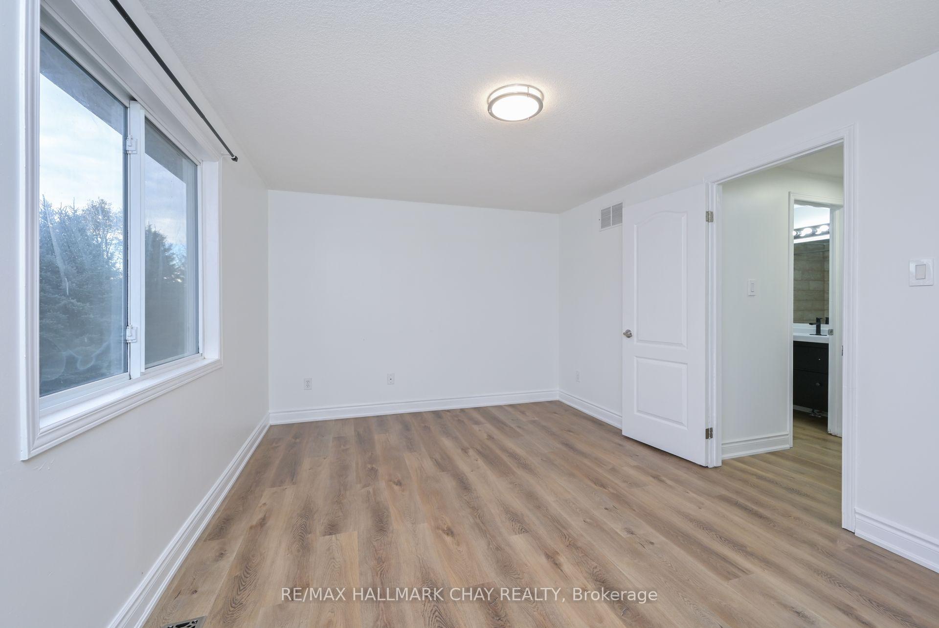 Photo 1 of 24 Stoneham Street, New Tecumseth, Alliston — HOMEH