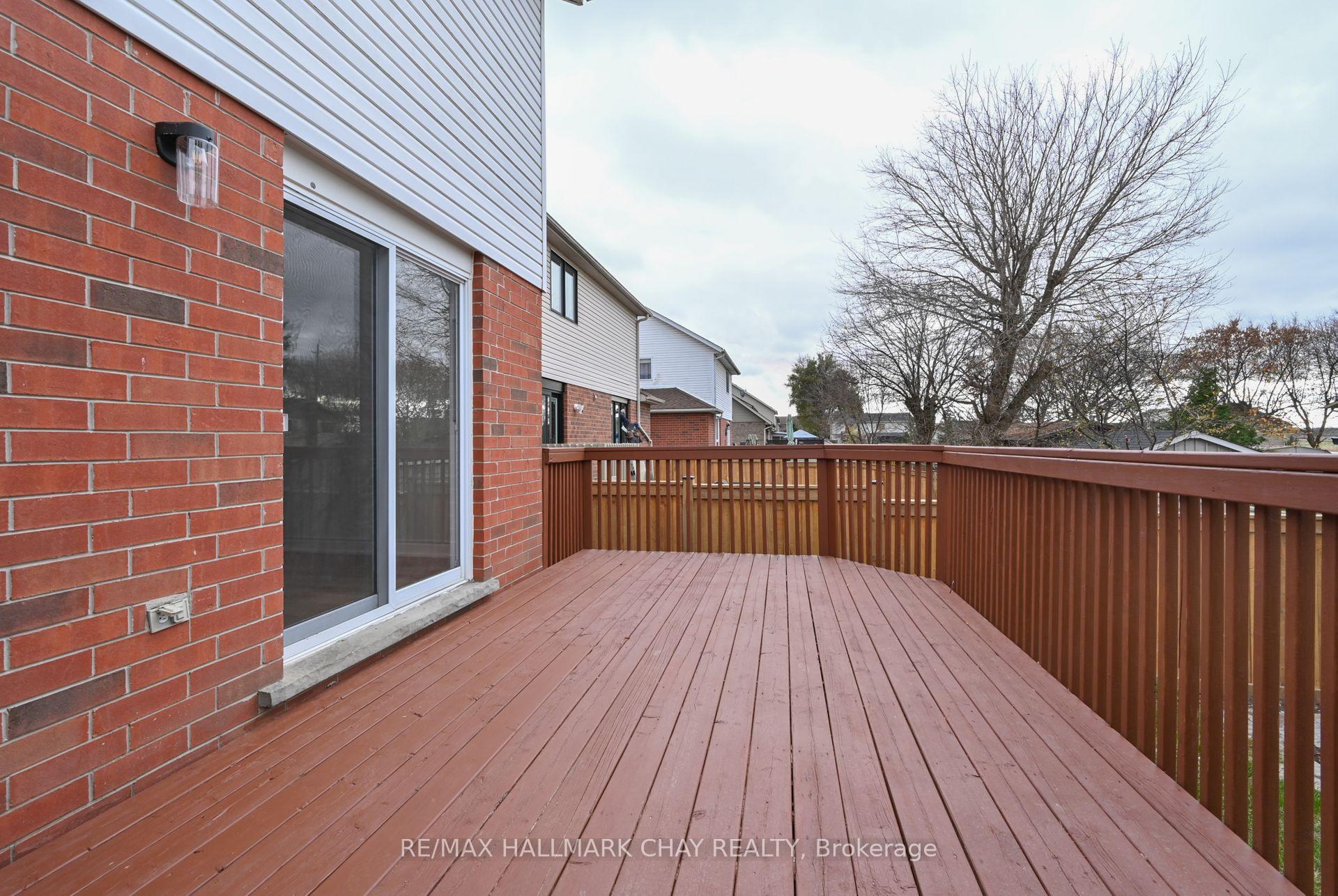Photo 11 of 24 Stoneham Street, New Tecumseth, Alliston — HOMEH