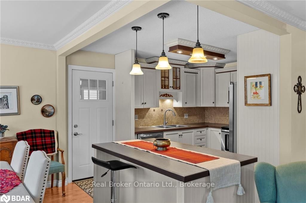 Photo 11 of 623 Moberley Avenue, Orillia — HOMEH