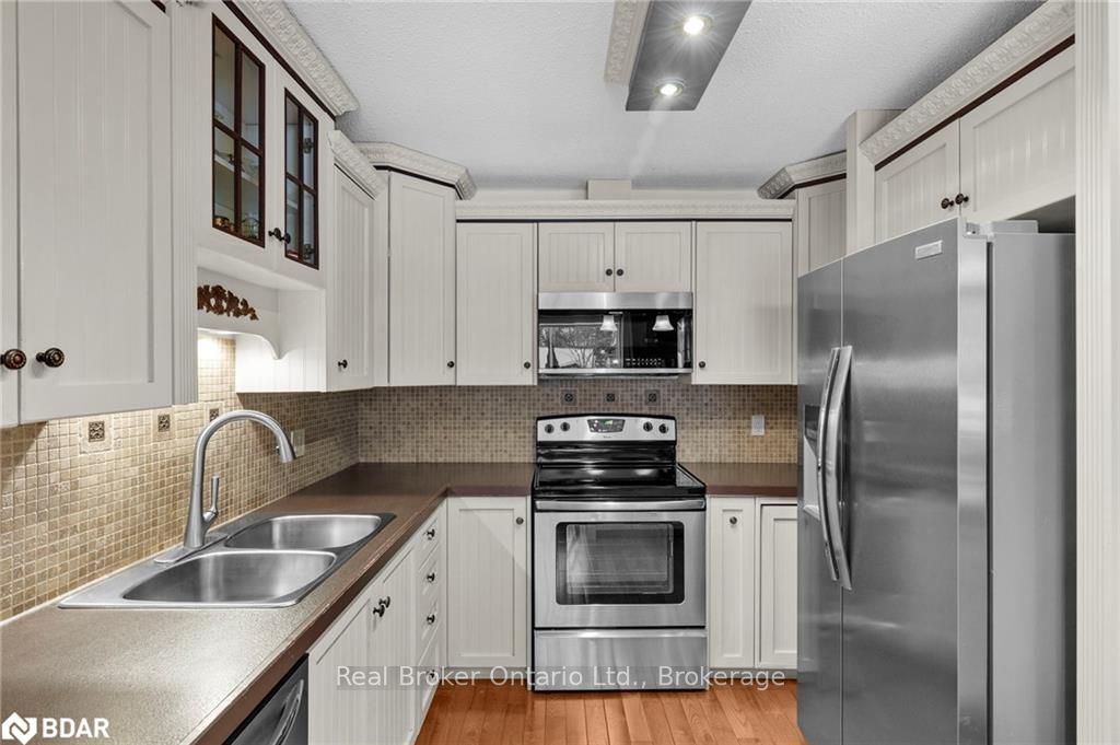 Photo 13 of 623 Moberley Avenue, Orillia — HOMEH
