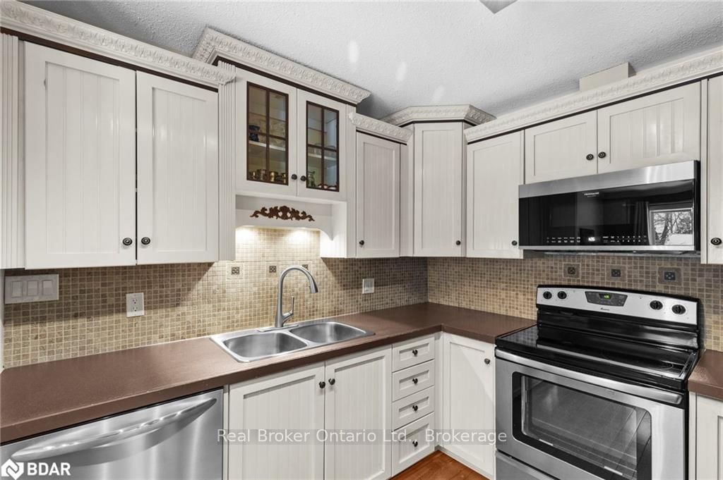 Photo 14 of 623 Moberley Avenue, Orillia — HOMEH