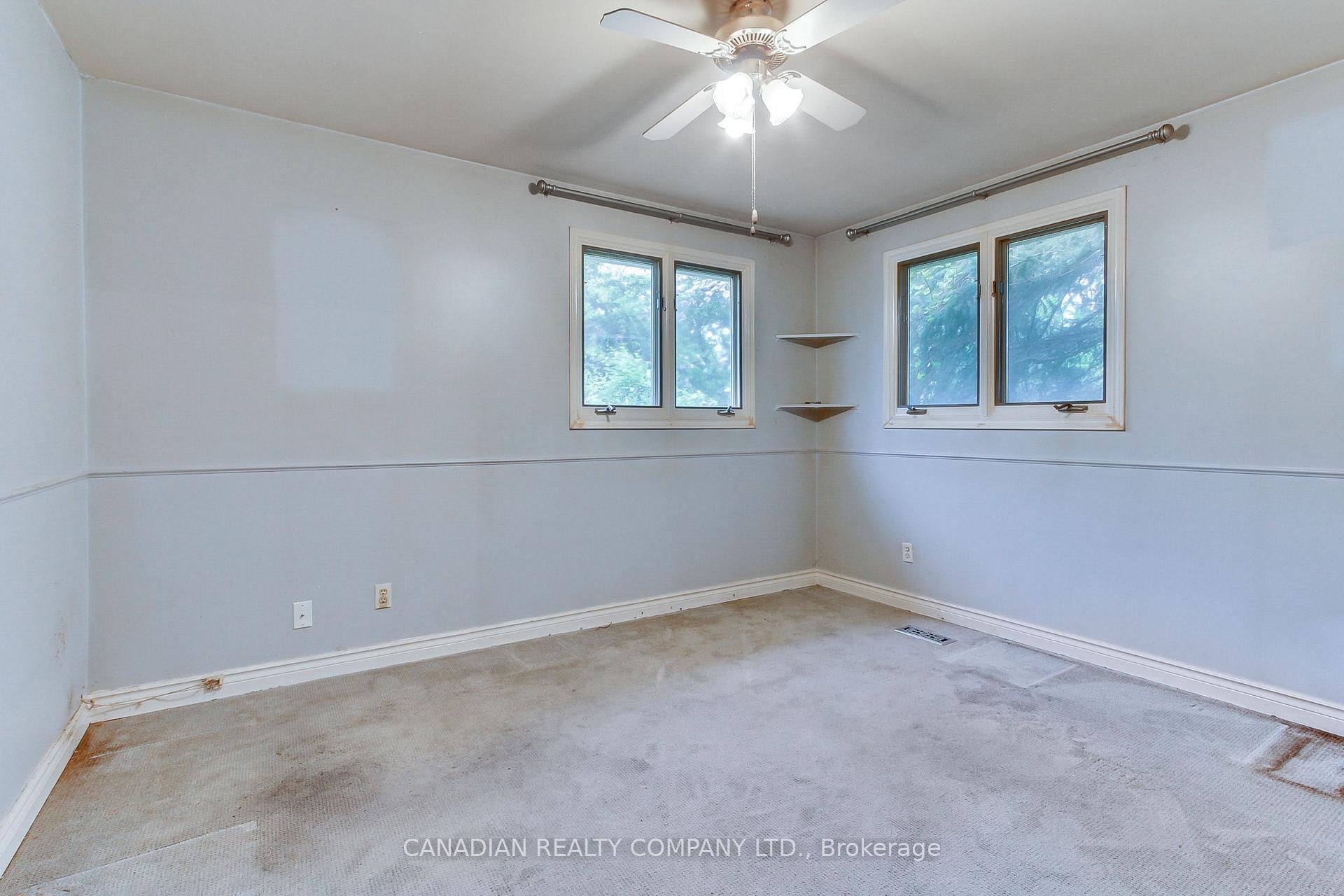 Photo 11 of 649 Queen's Crescent, Newmarket, Gorham-College Manor — HOMEH