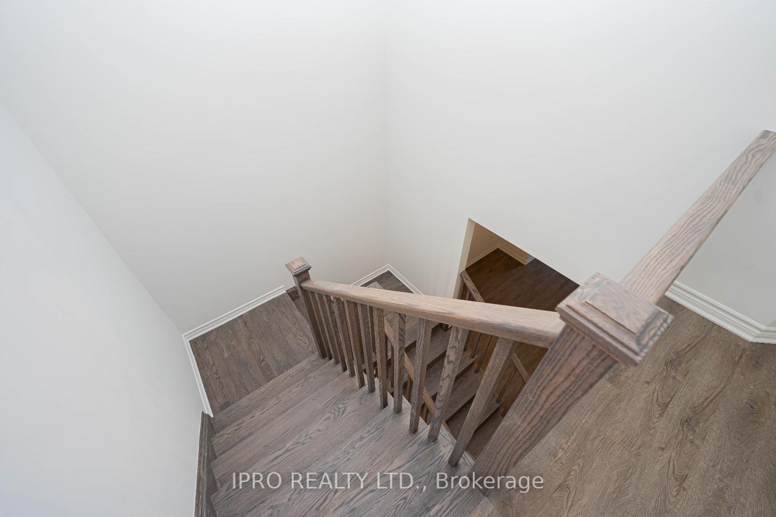 Photo 6 of 1892 Thames Circle, Milton, Bowes — HOMEH