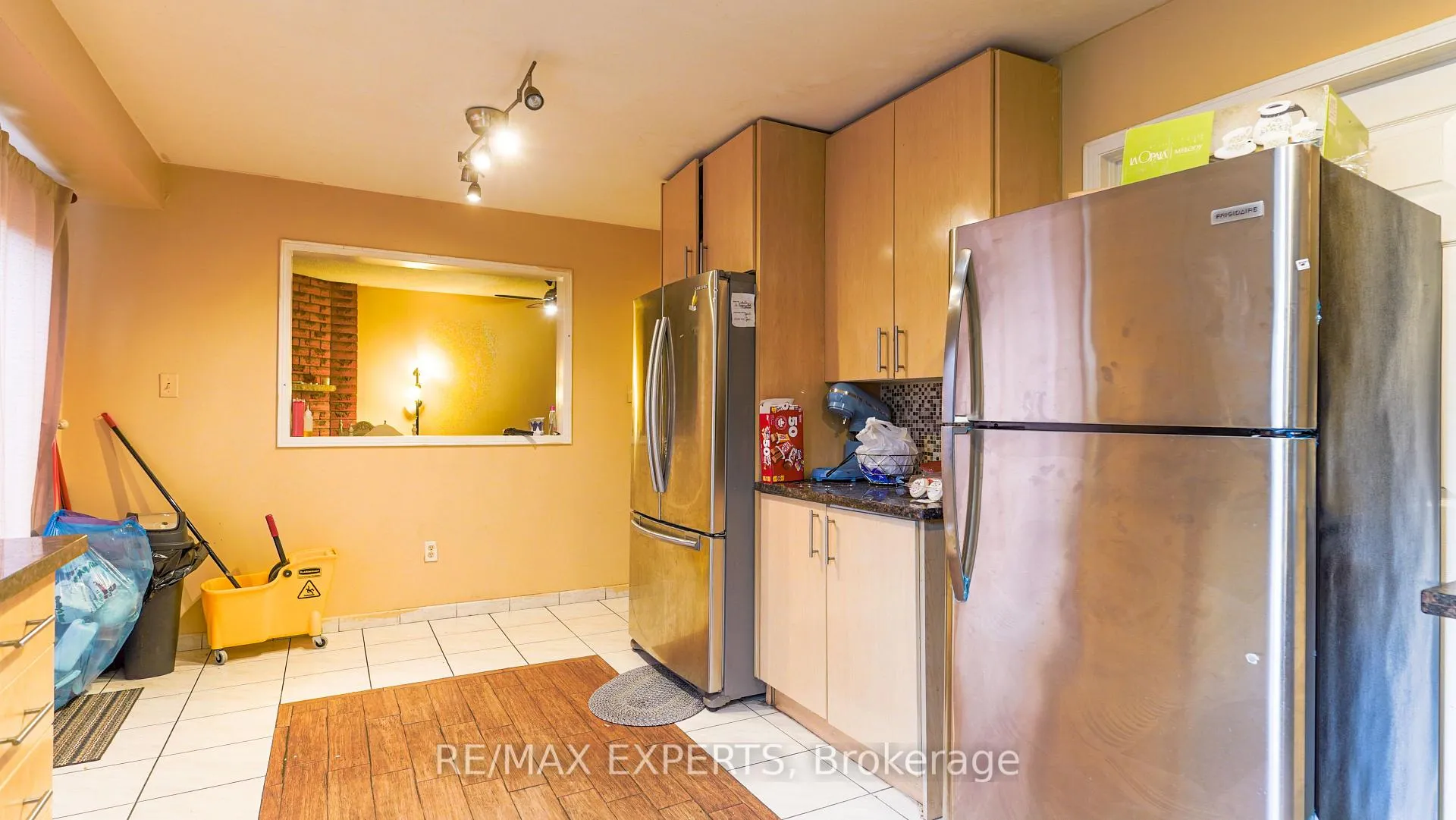 Photo 9 of 16 Duggan Drive, Brampton, Fletcher's West — HOMEH