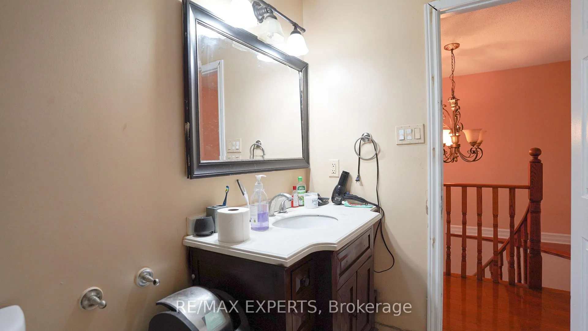 Photo 13 of 16 Duggan Drive, Brampton, Fletcher's West — HOMEH