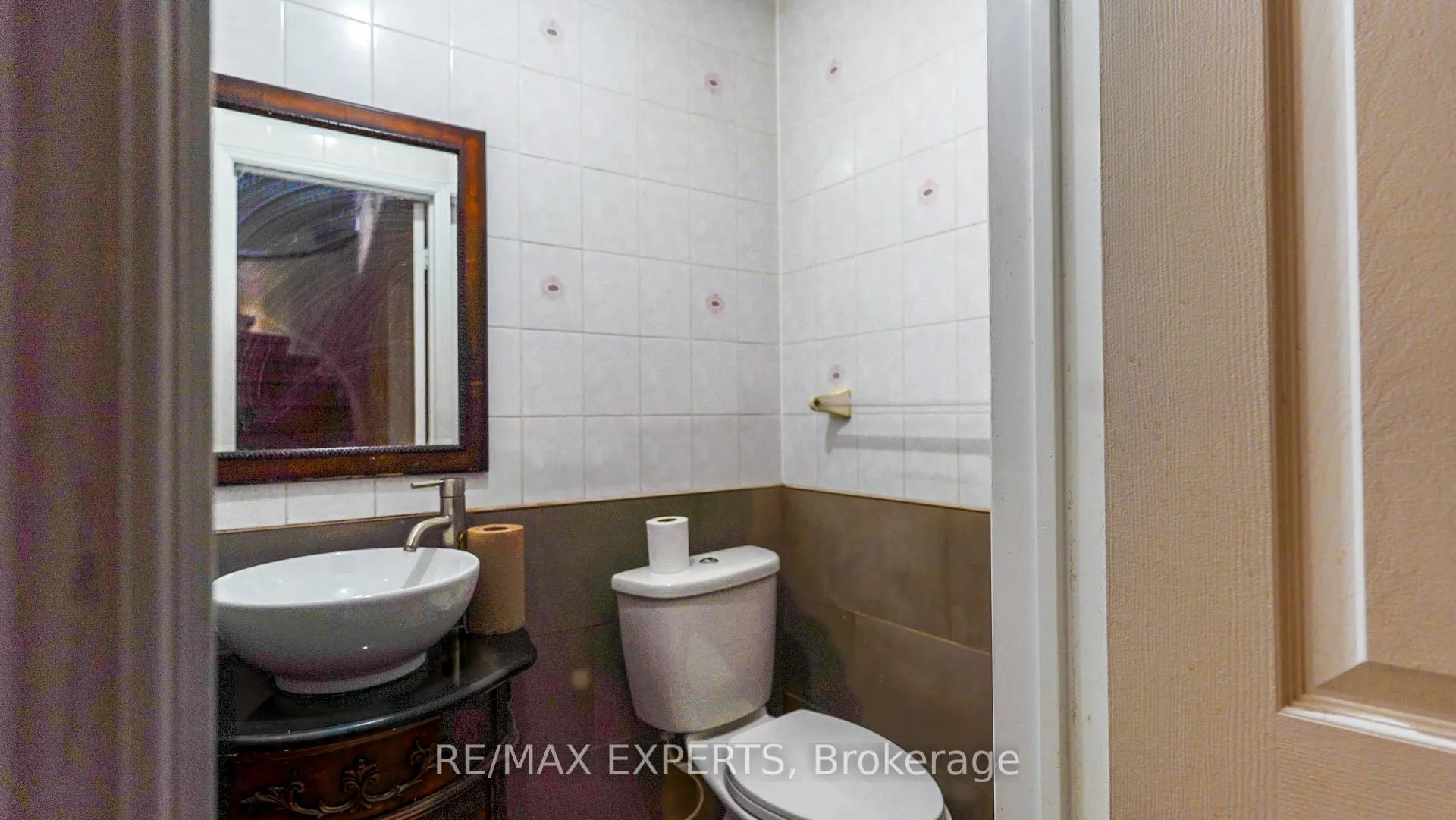 Photo 14 of 16 Duggan Drive, Brampton, Fletcher's West — HOMEH