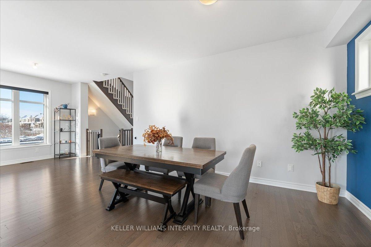 Photo 5 of 100 Crevasse Road, Ottawa, Mer Bleue/Bradley Estates/Anderson Park — HOMEH