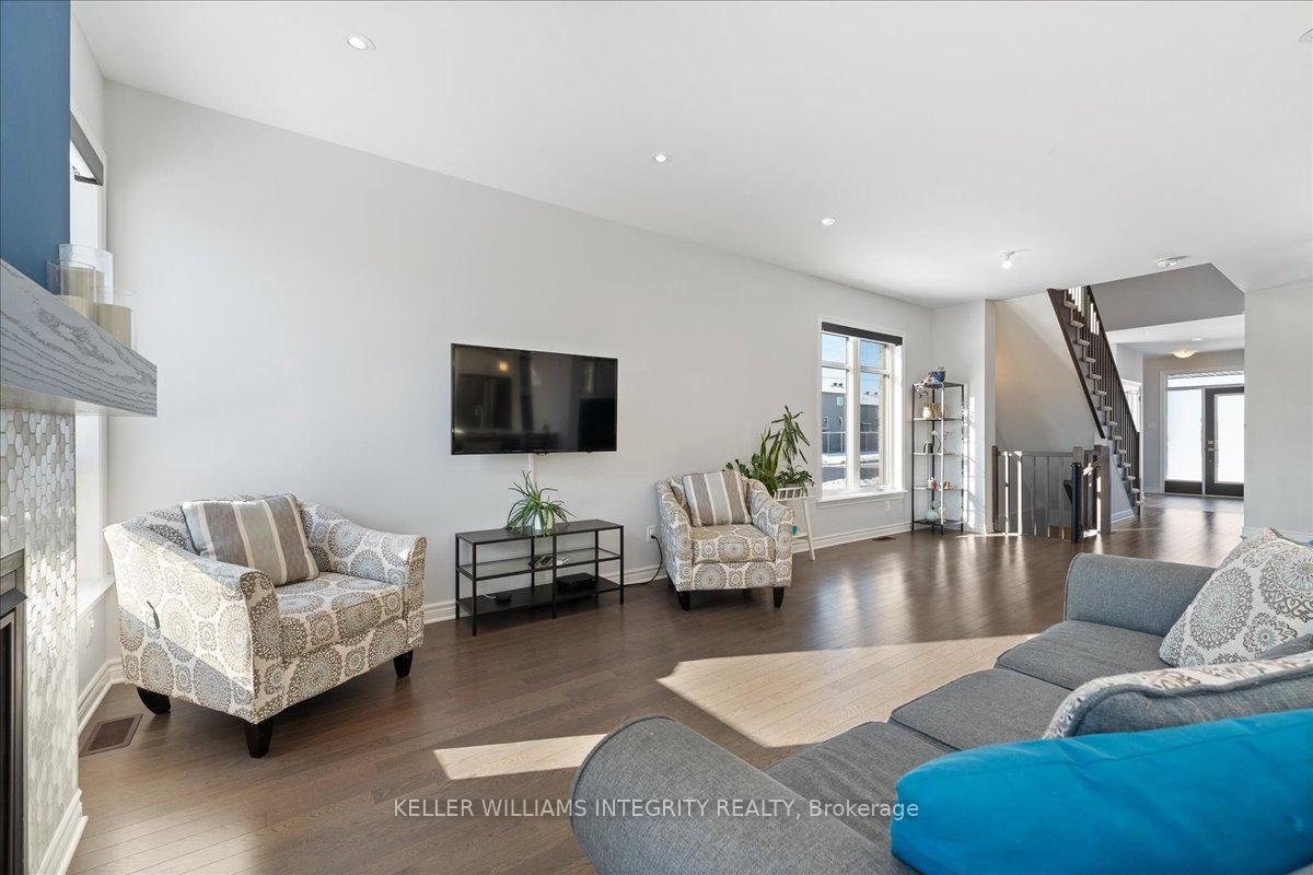 Photo 10 of 100 Crevasse Road, Ottawa, Mer Bleue/Bradley Estates/Anderson Park — HOMEH