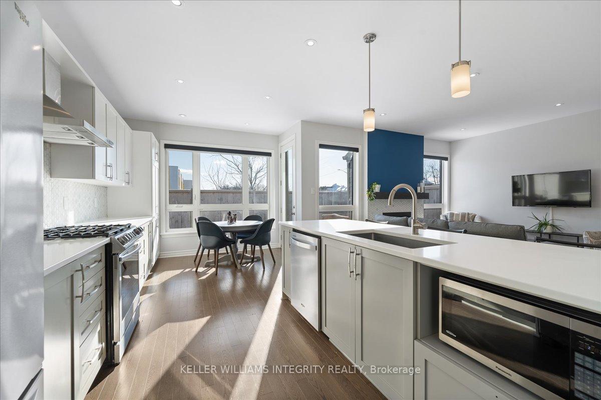 Photo 15 of 100 Crevasse Road, Ottawa, Mer Bleue/Bradley Estates/Anderson Park — HOMEH