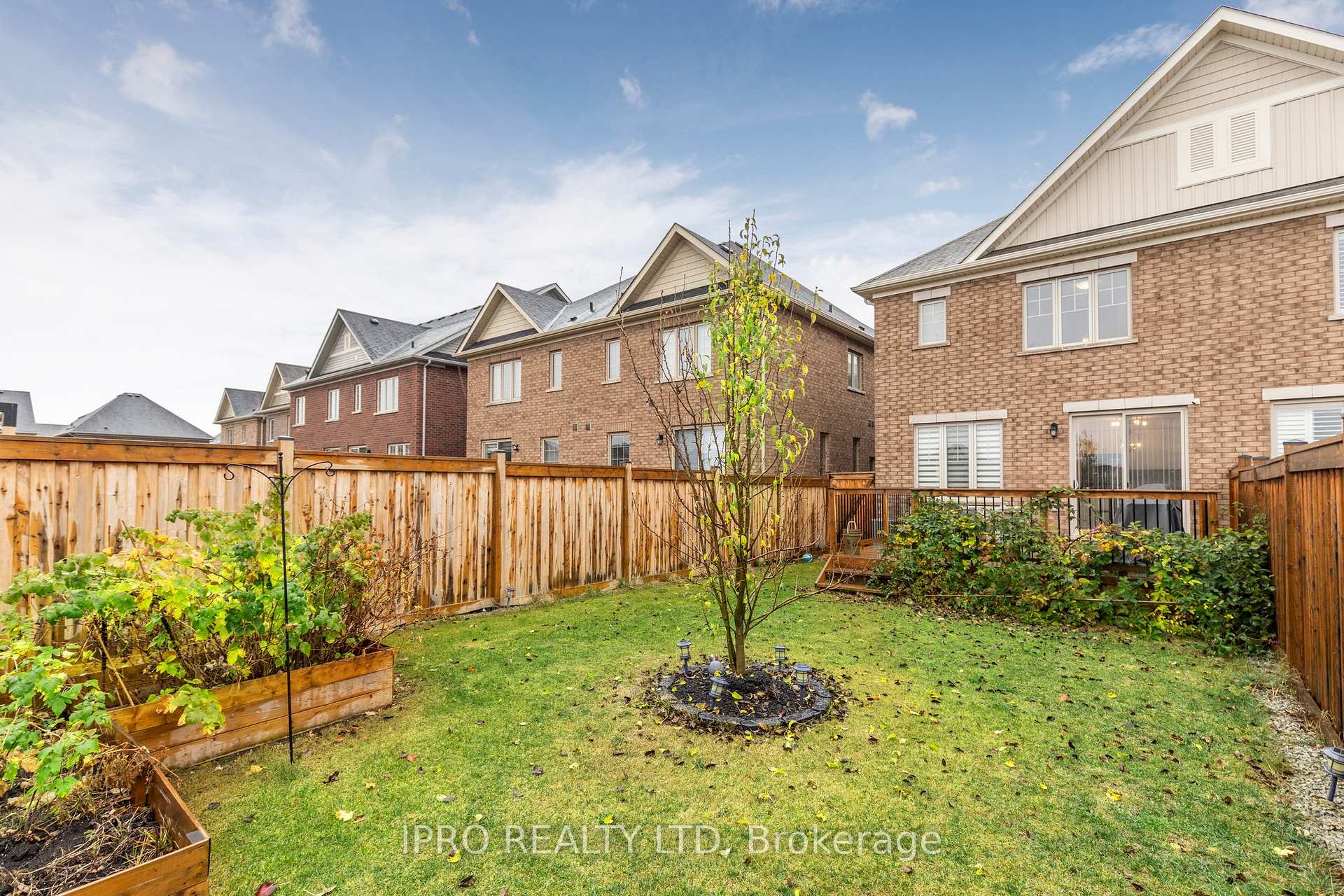Photo 27 of 57 Martin Trail, New Tecumseth, Tottenham — HOMEH