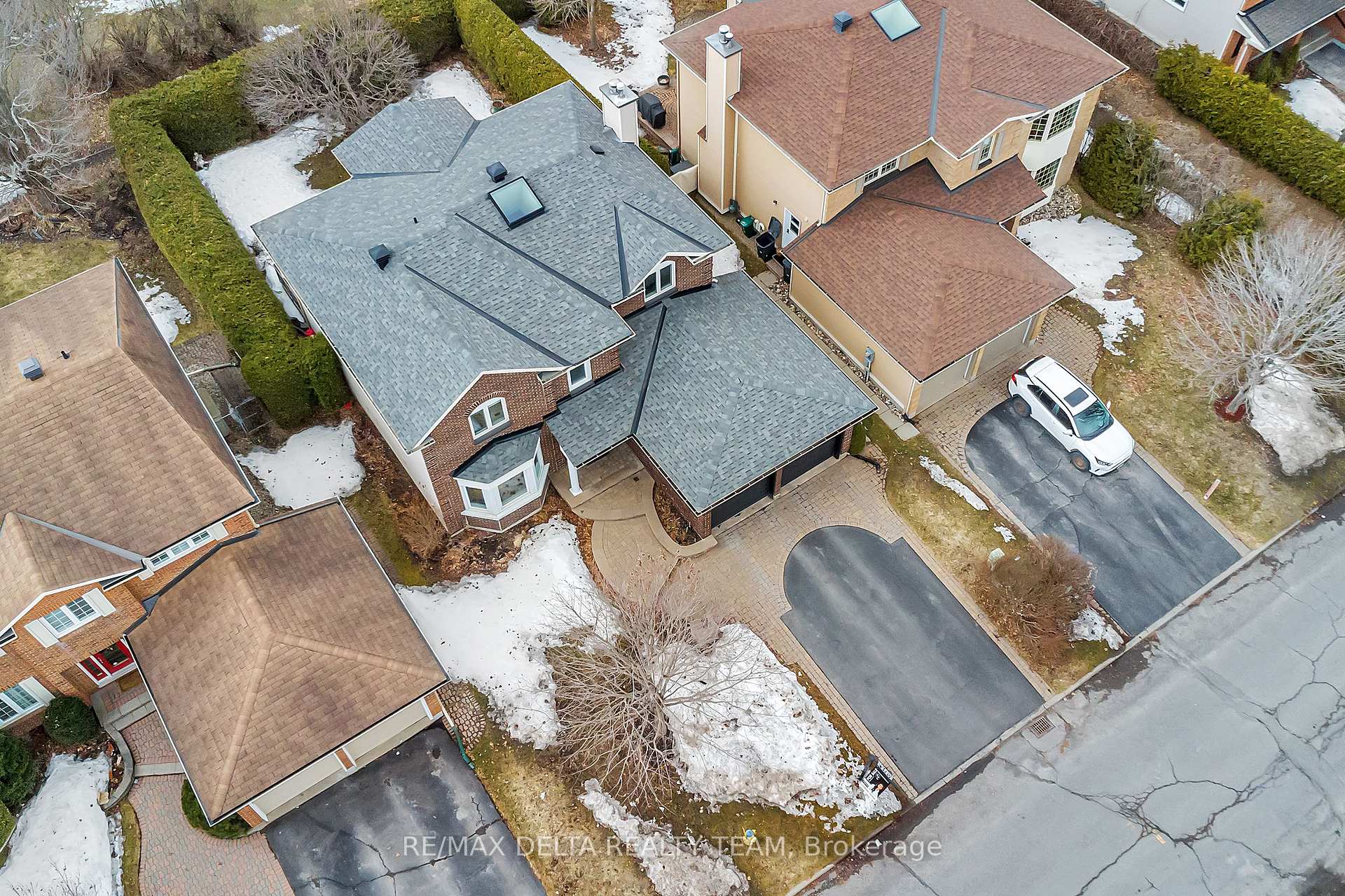Photo 2 of 1963 Du Clairvaux Road, Ottawa, Chapel Hill — HOMEH