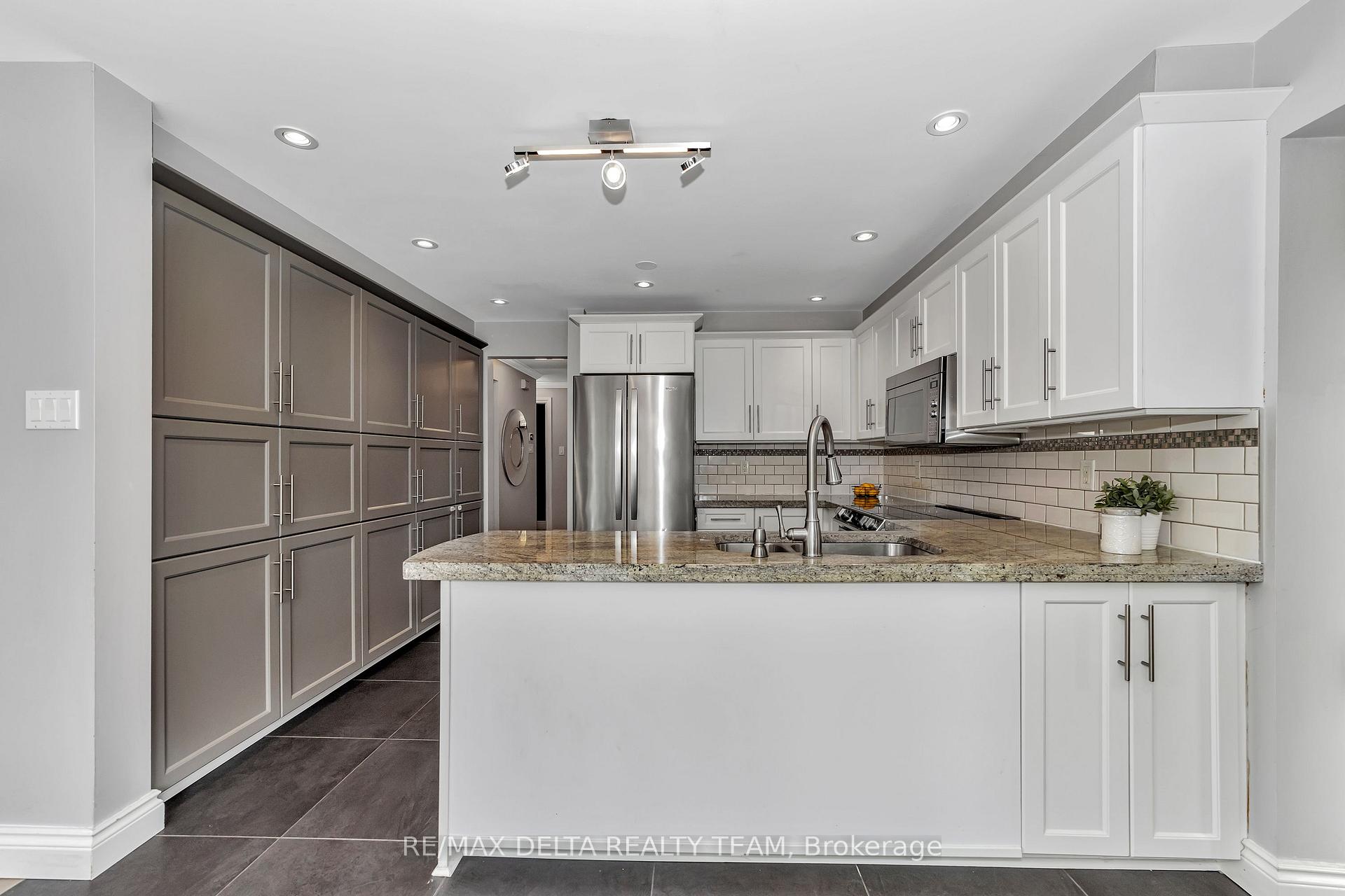 Photo 8 of 1963 Du Clairvaux Road, Ottawa, Chapel Hill — HOMEH