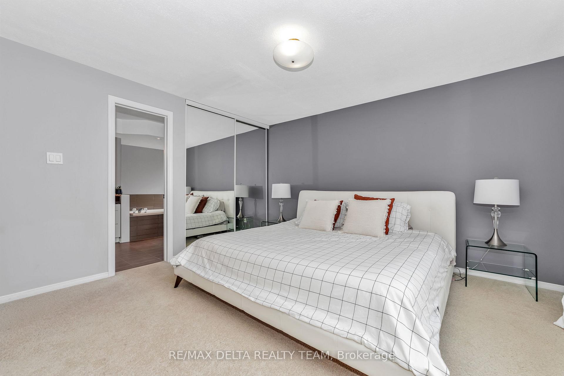 Photo 14 of 1963 Du Clairvaux Road, Ottawa, Chapel Hill — HOMEH