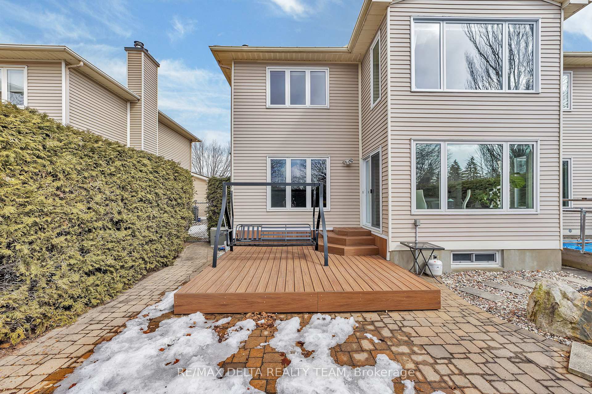Photo 25 of 1963 Du Clairvaux Road, Ottawa, Chapel Hill — HOMEH