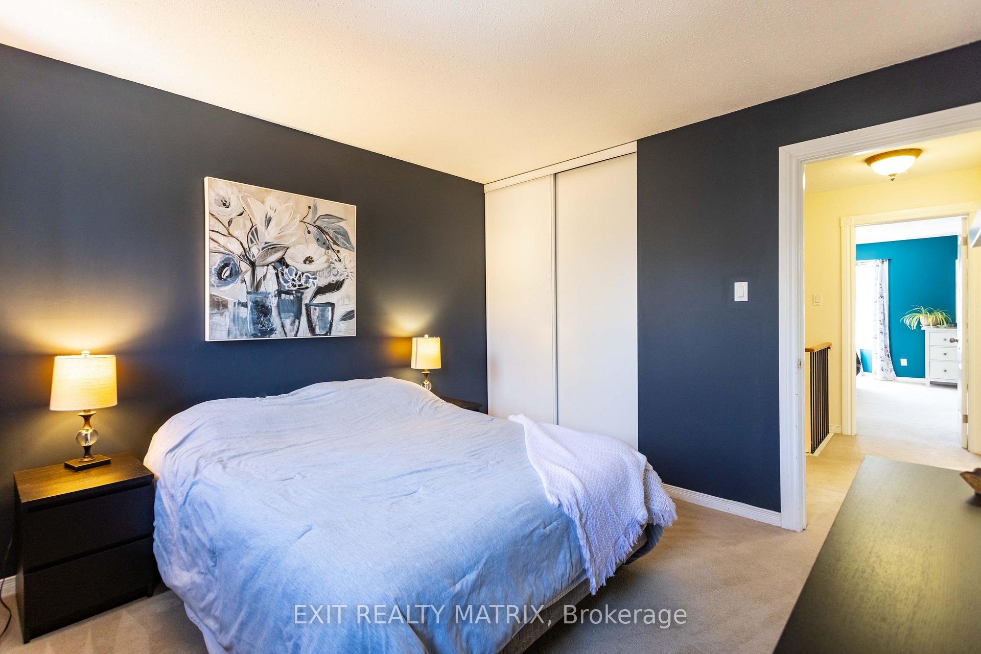 Photo 3 of 1890 Markwell Crescent, Ottawa, Chateauneuf — HOMEH