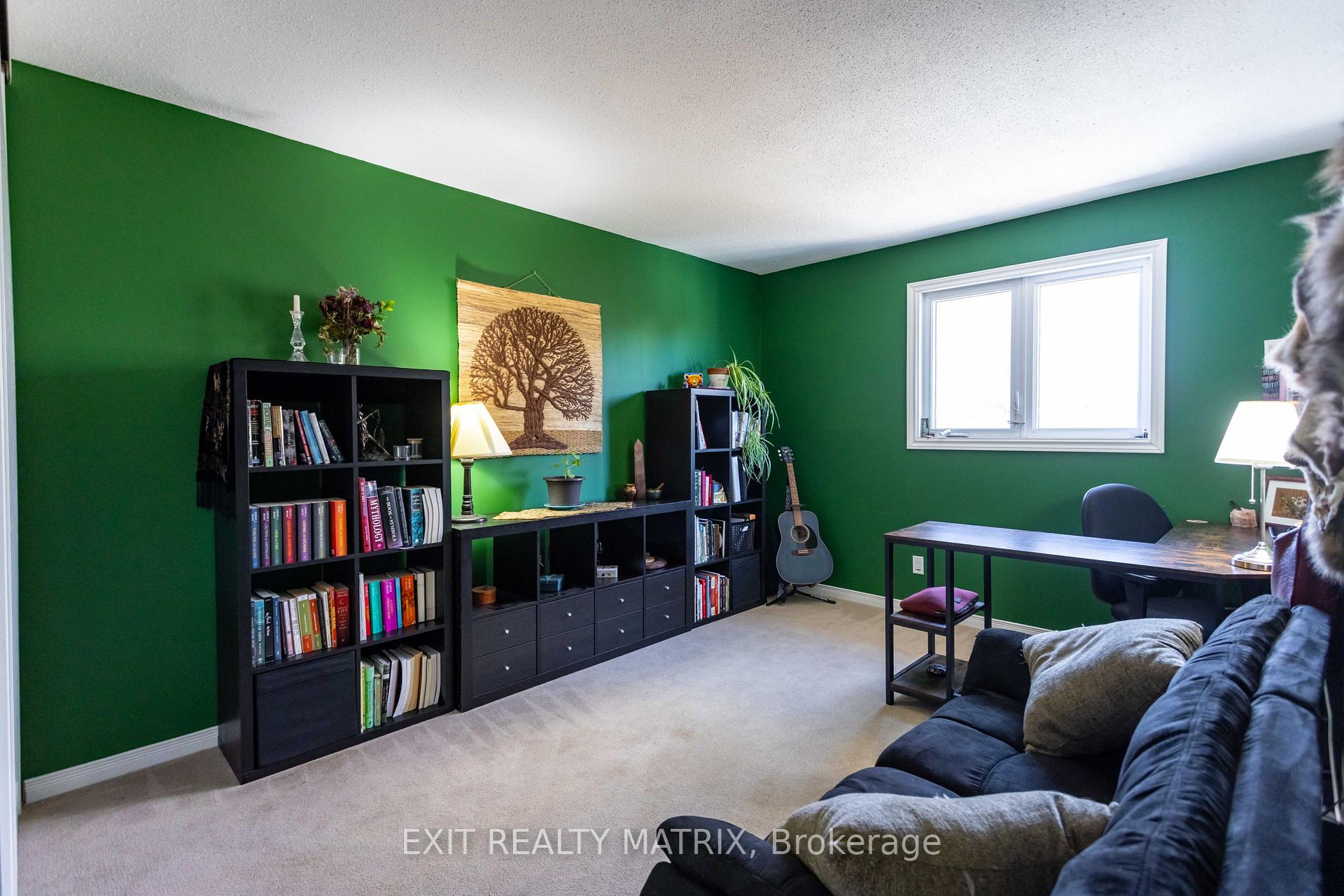Photo 4 of 1890 Markwell Crescent, Ottawa, Chateauneuf — HOMEH