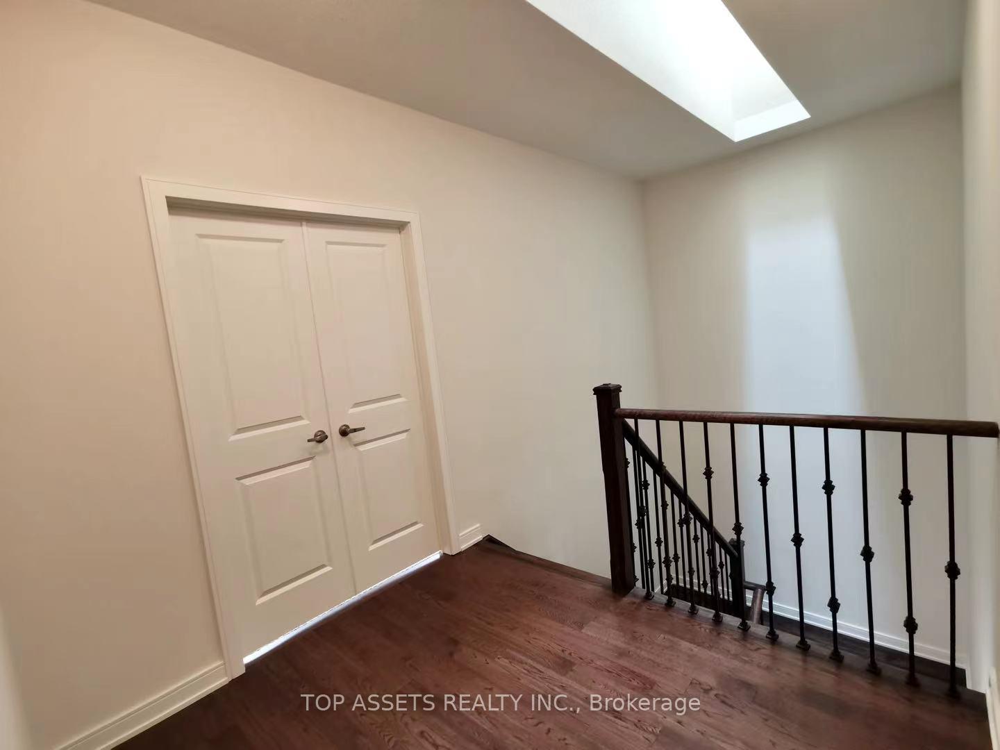 Photo 12 of 76 Mitchell Place, Newmarket, Glenway Estates — HOMEH