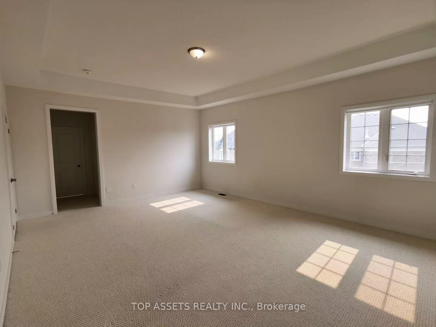 Photo 15 of 76 Mitchell Place, Newmarket, Glenway Estates — HOMEH