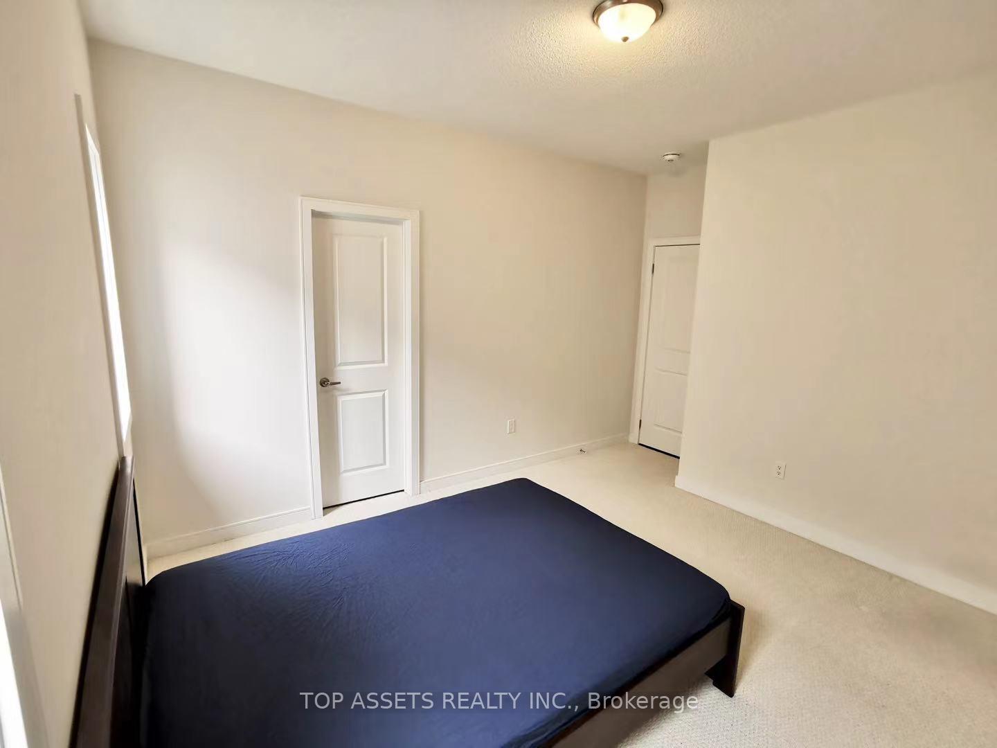 Photo 18 of 76 Mitchell Place, Newmarket, Glenway Estates — HOMEH