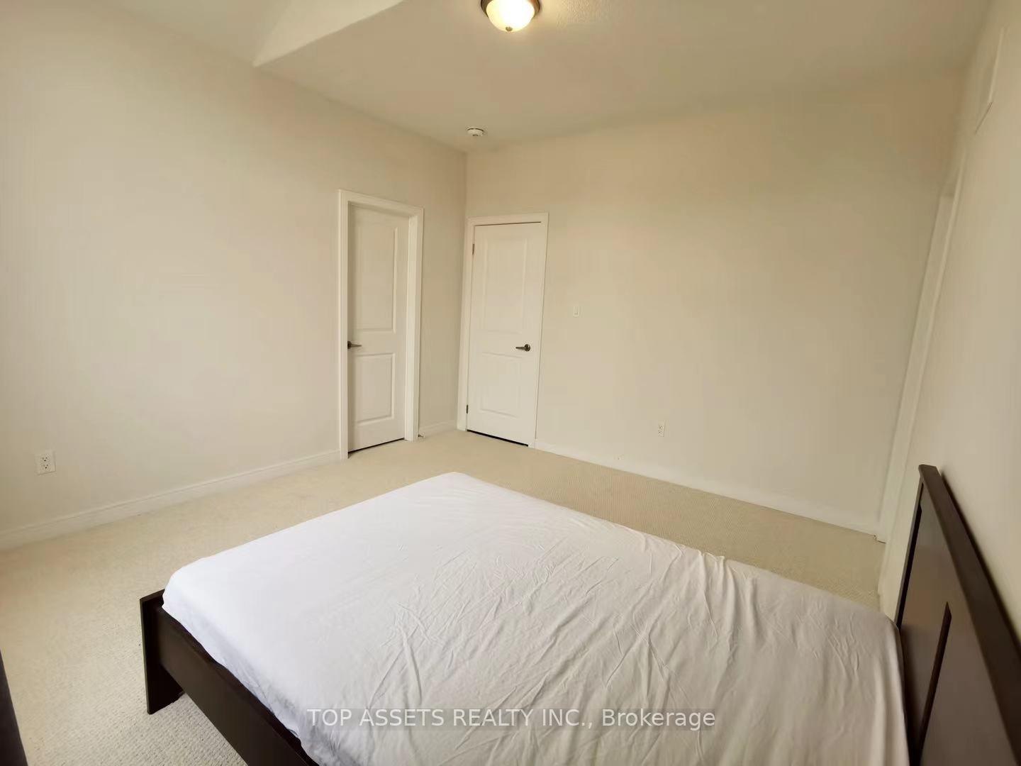 Photo 23 of 76 Mitchell Place, Newmarket, Glenway Estates — HOMEH